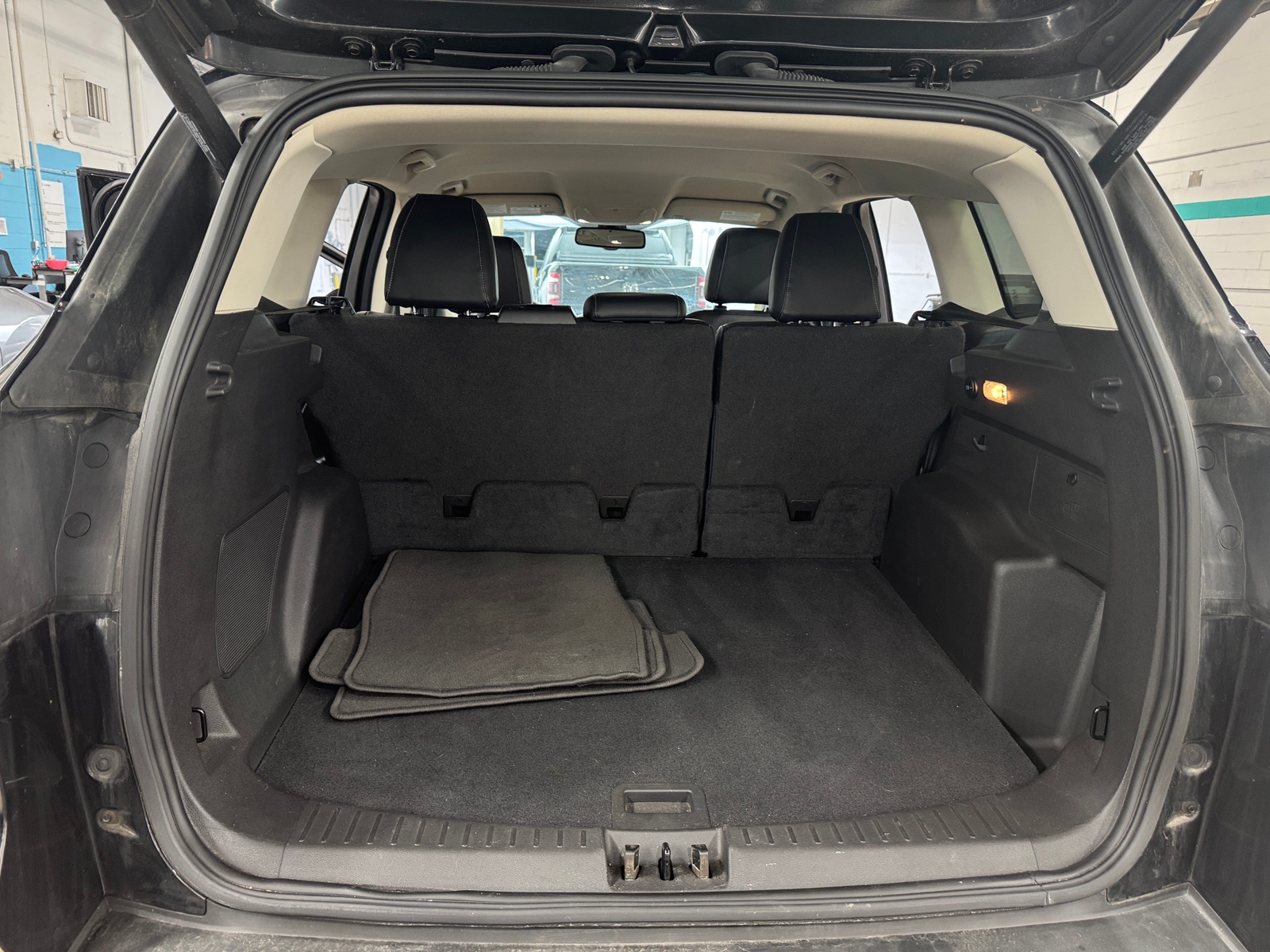 Thumbnail: 2017 Ford Escape - 6