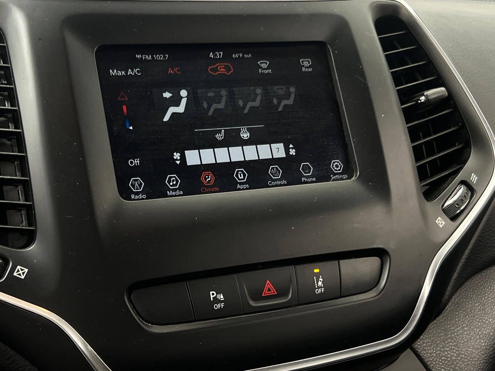 Thumbnail: 2021 Jeep Cherokee - 4