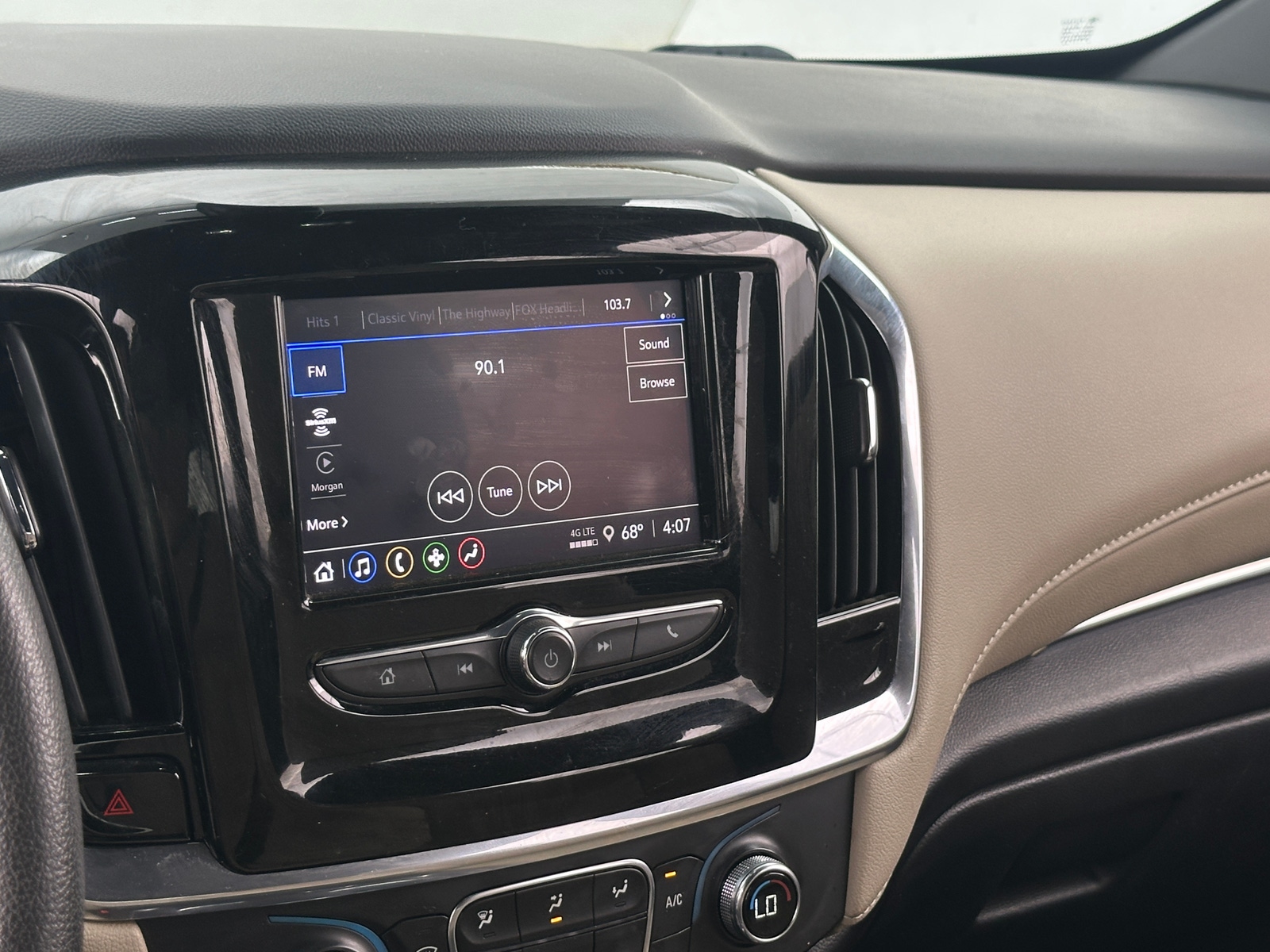 Thumbnail: 2023 Chevrolet Traverse - 4