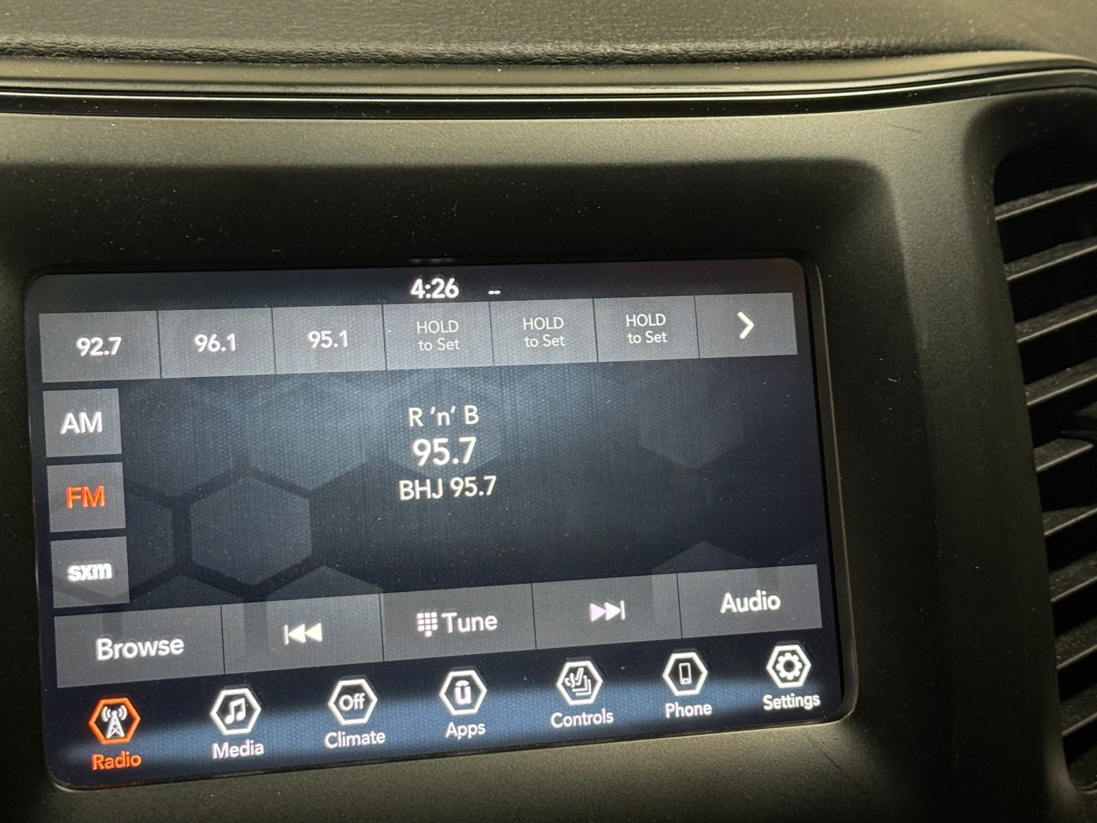 Thumbnail: 2020 Jeep Cherokee - 4