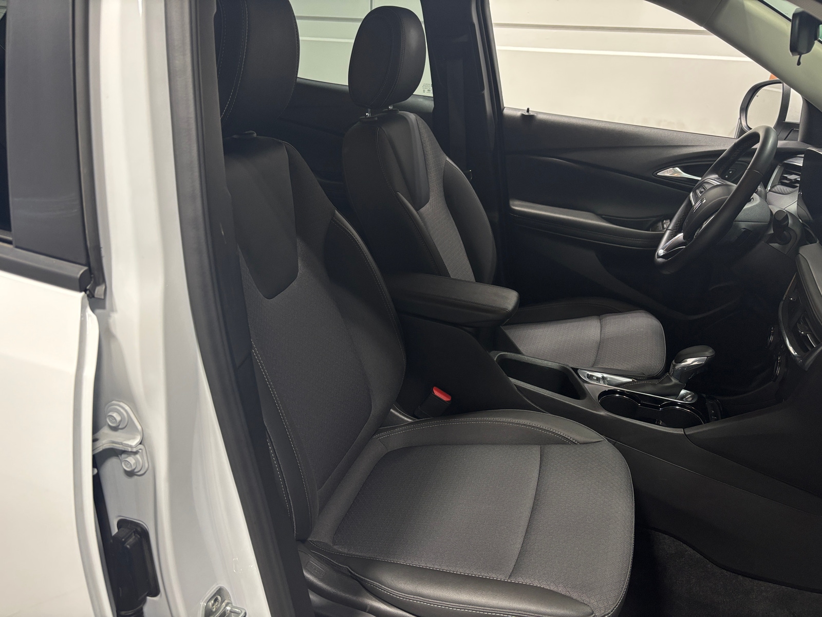 Thumbnail: 2025 Buick Encore GX - 2