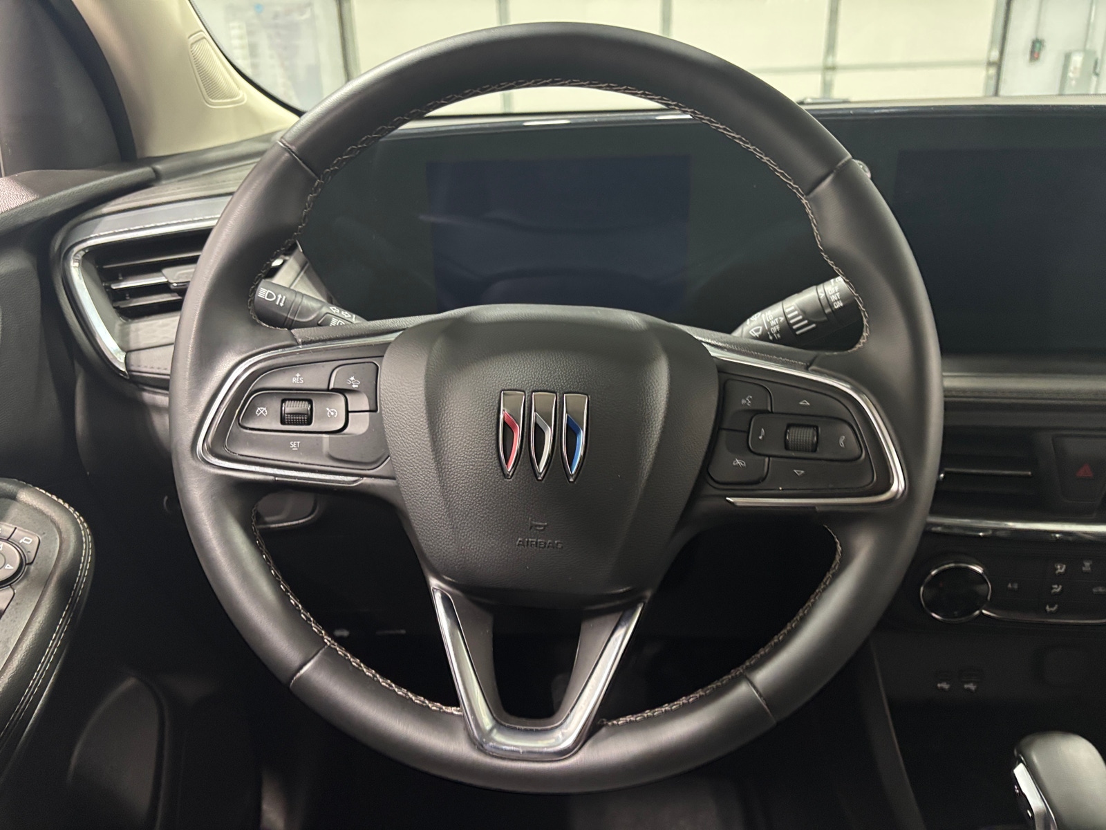 Thumbnail: 2025 Buick Encore GX - 5