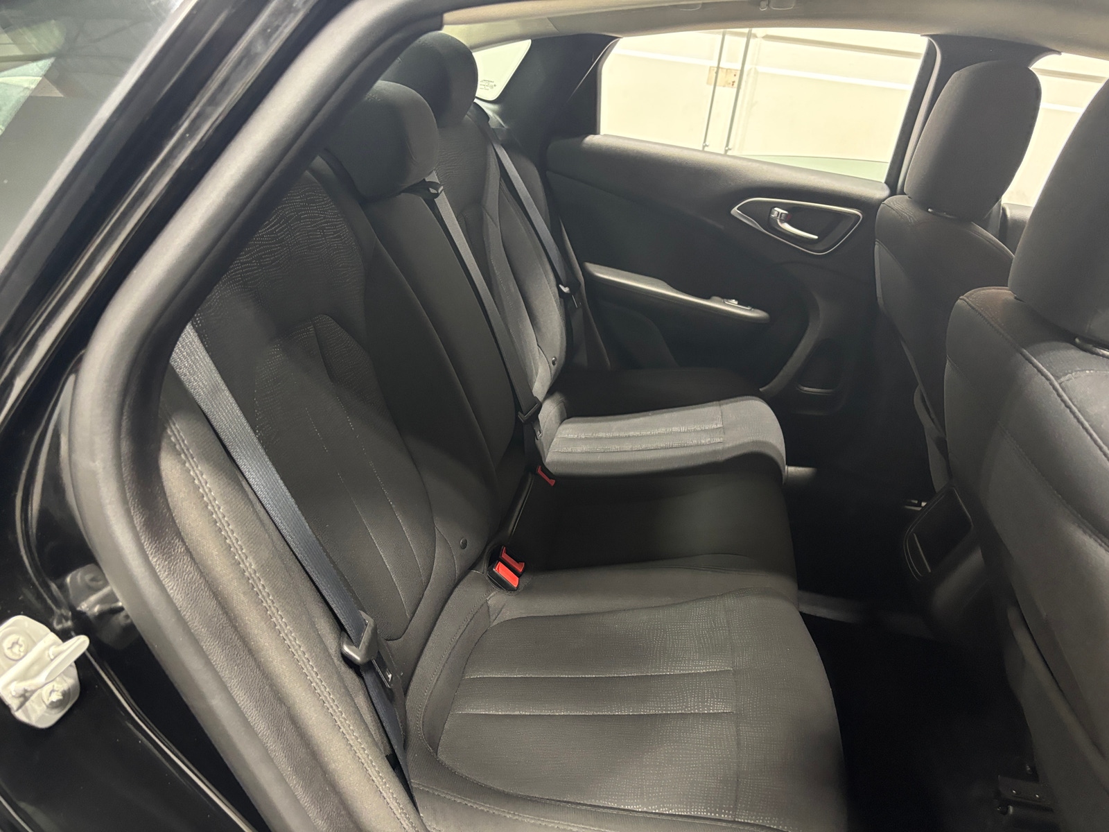 Thumbnail: 2016 Chrysler 200 - 6