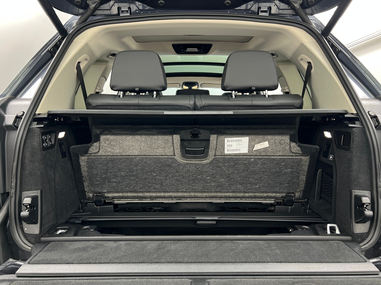 Thumbnail: 2022 BMW X7 - 6