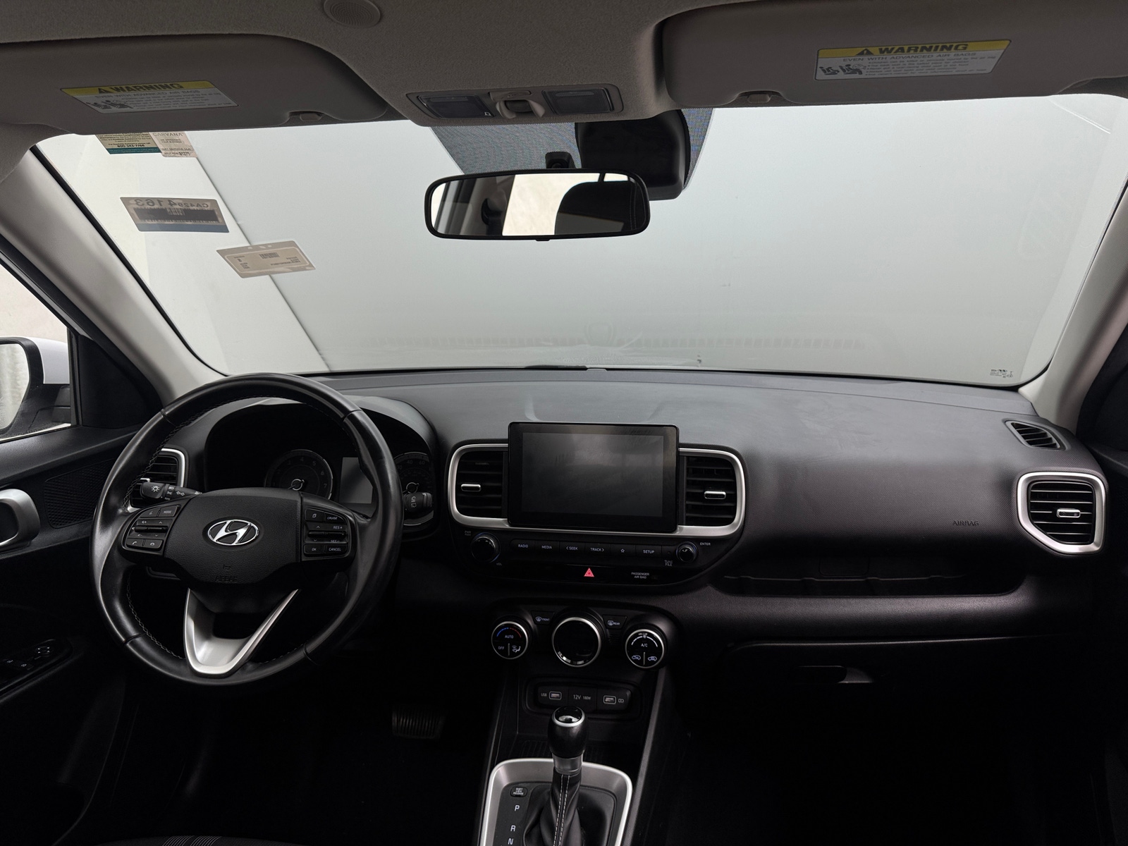 Thumbnail: 2022 Hyundai Venue - 3