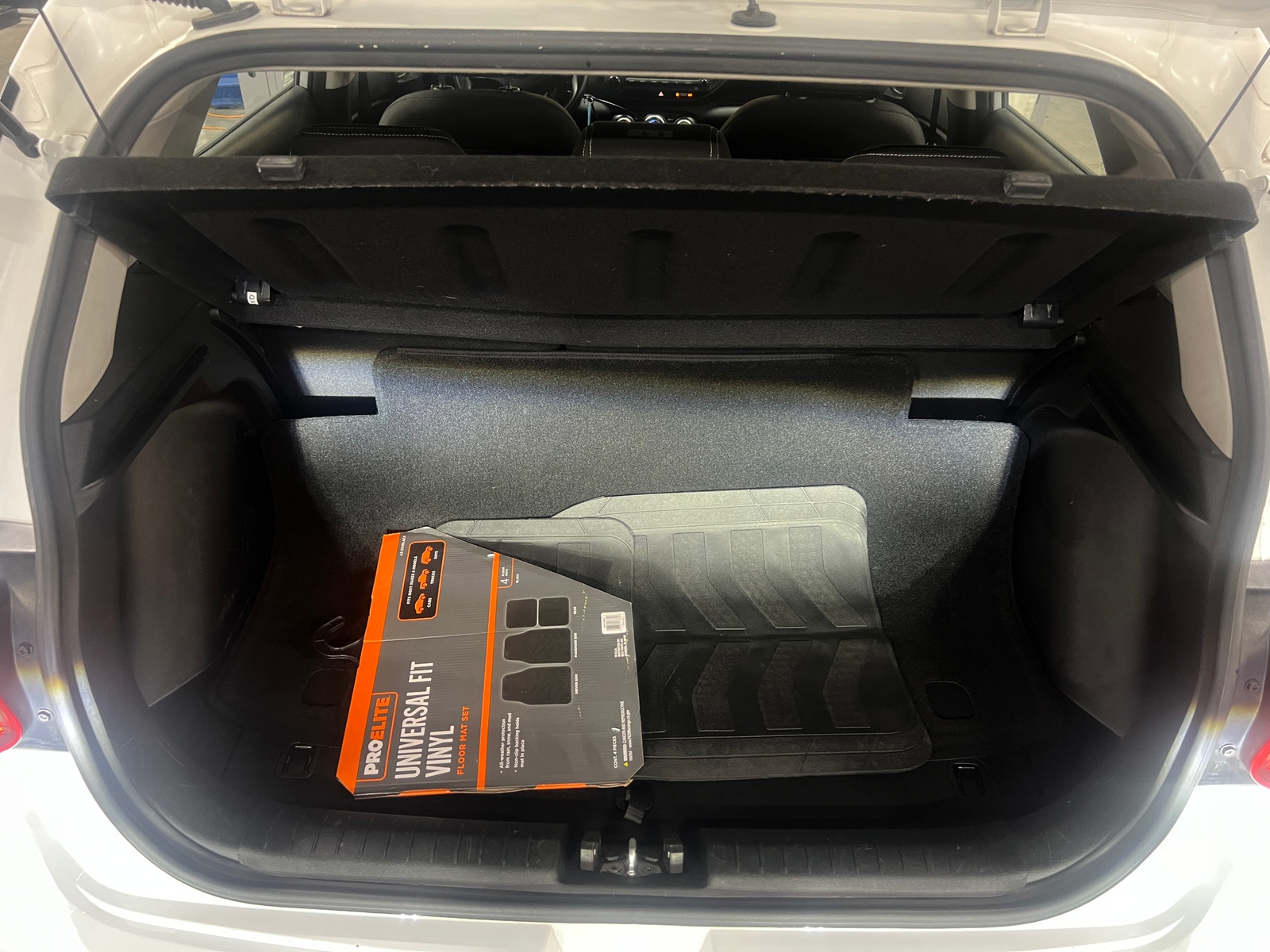 Thumbnail: 2022 Hyundai Venue - 7