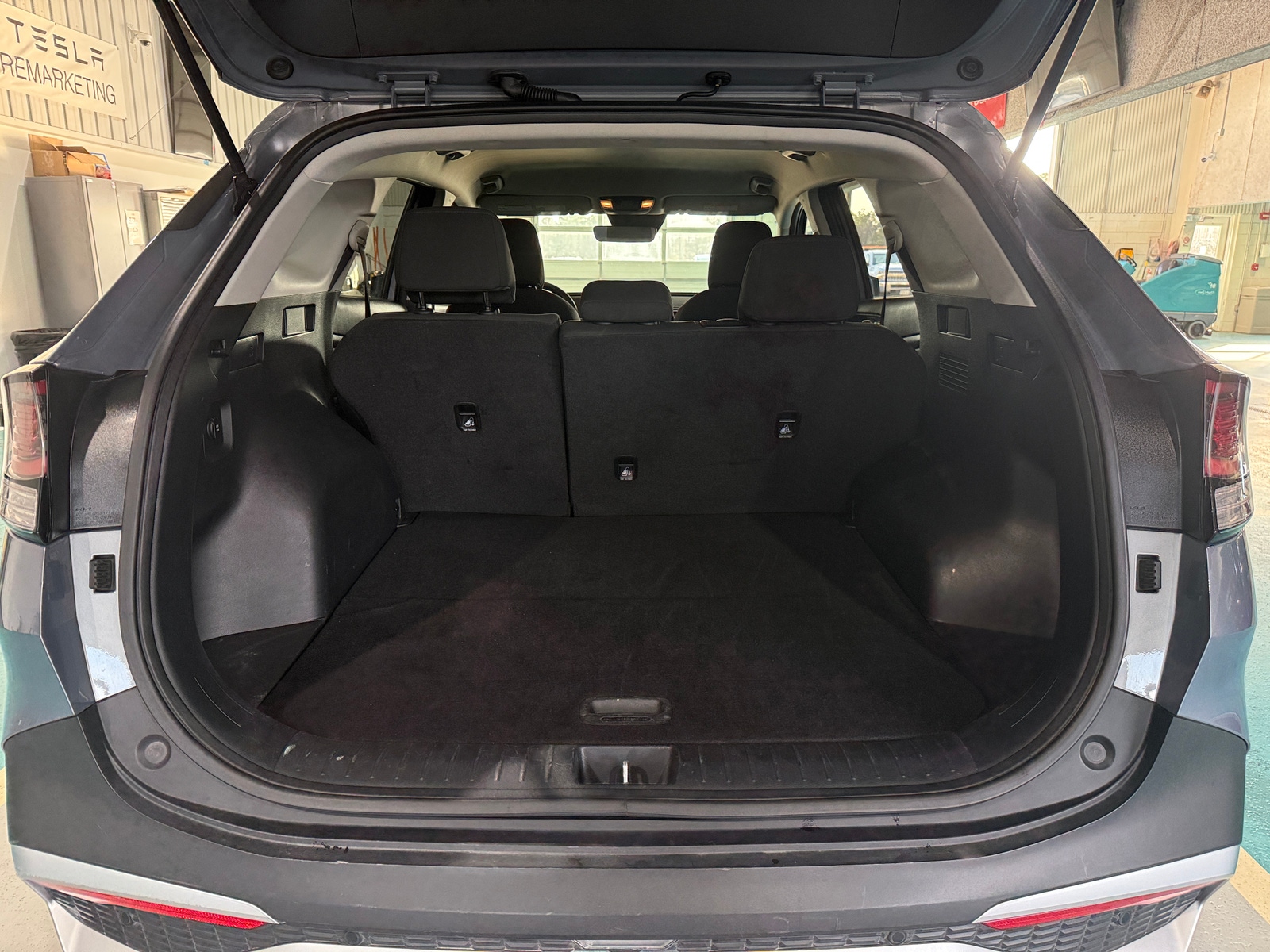 Thumbnail: 2025 Kia Sportage - 7