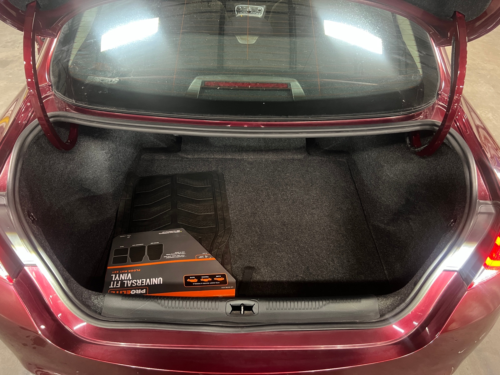 Thumbnail: 2016 Chrysler 200 - 7