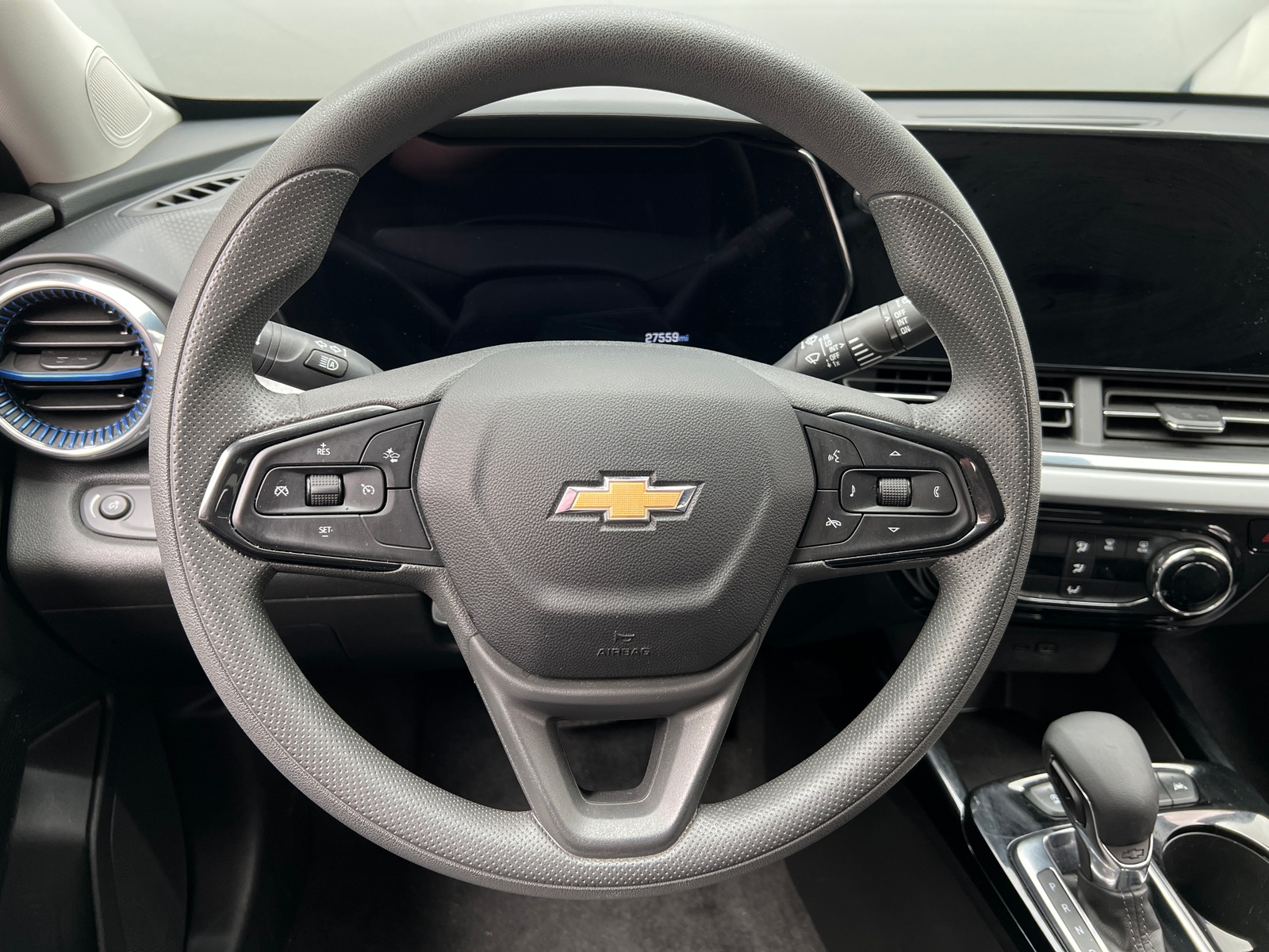 Thumbnail: 2025 Chevrolet Trax - 5