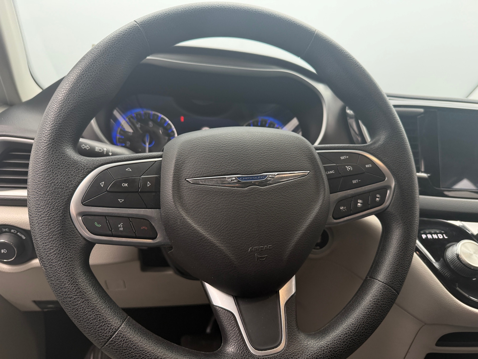 Thumbnail: 2020 Chrysler Pacifica - 5