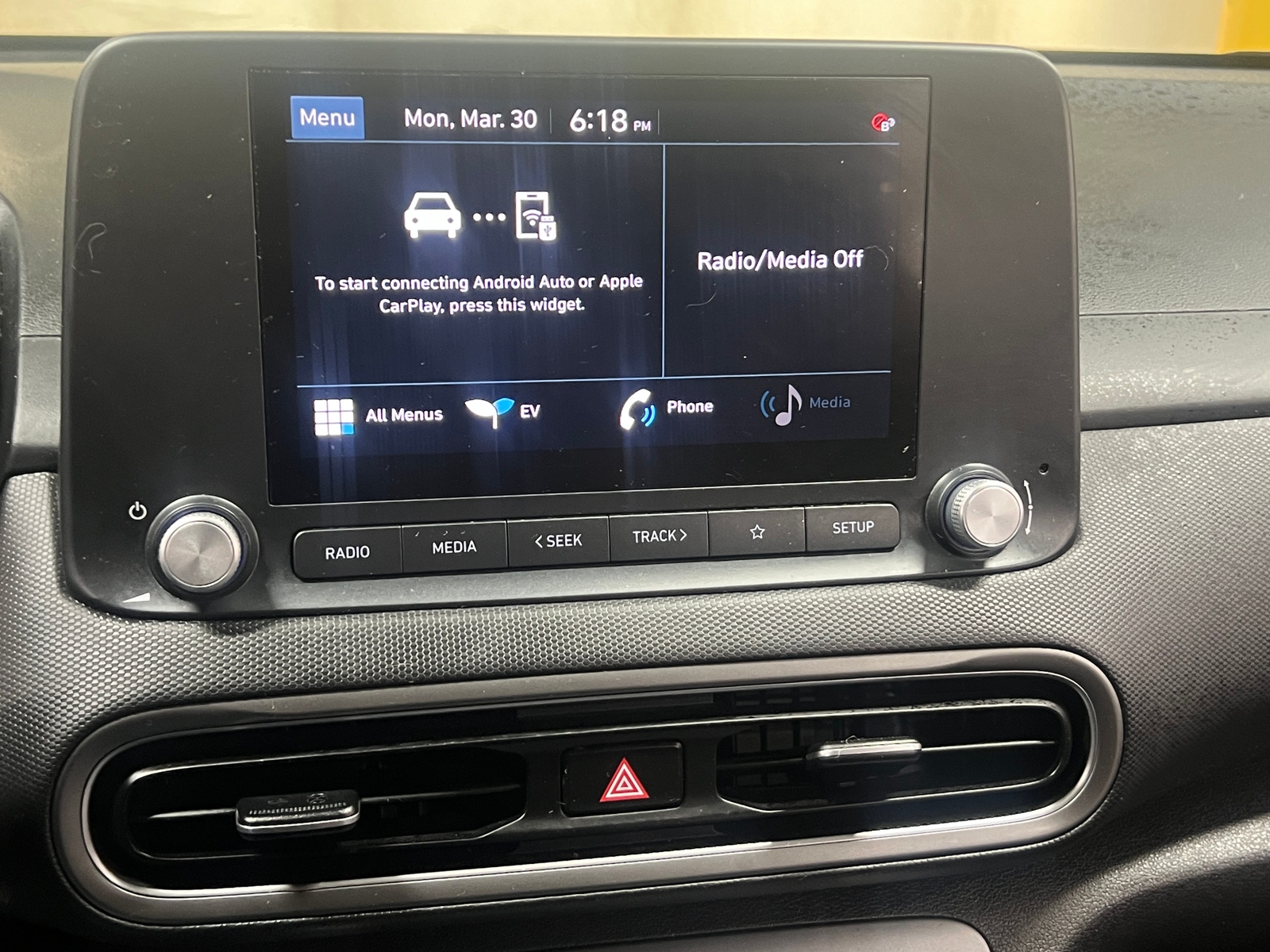 Thumbnail: 2023 Hyundai Kona - 4