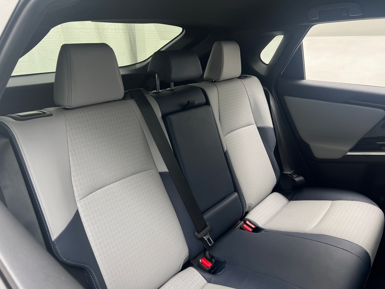 Thumbnail: 2023 Subaru Solterra - 5