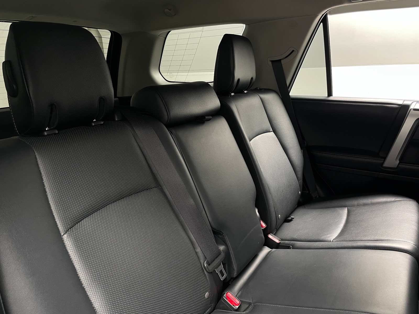 Thumbnail: 2017 Toyota 4Runner - 5