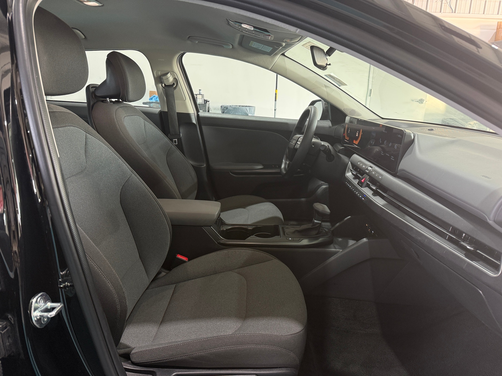 Thumbnail: 2025 Kia K4 - 2