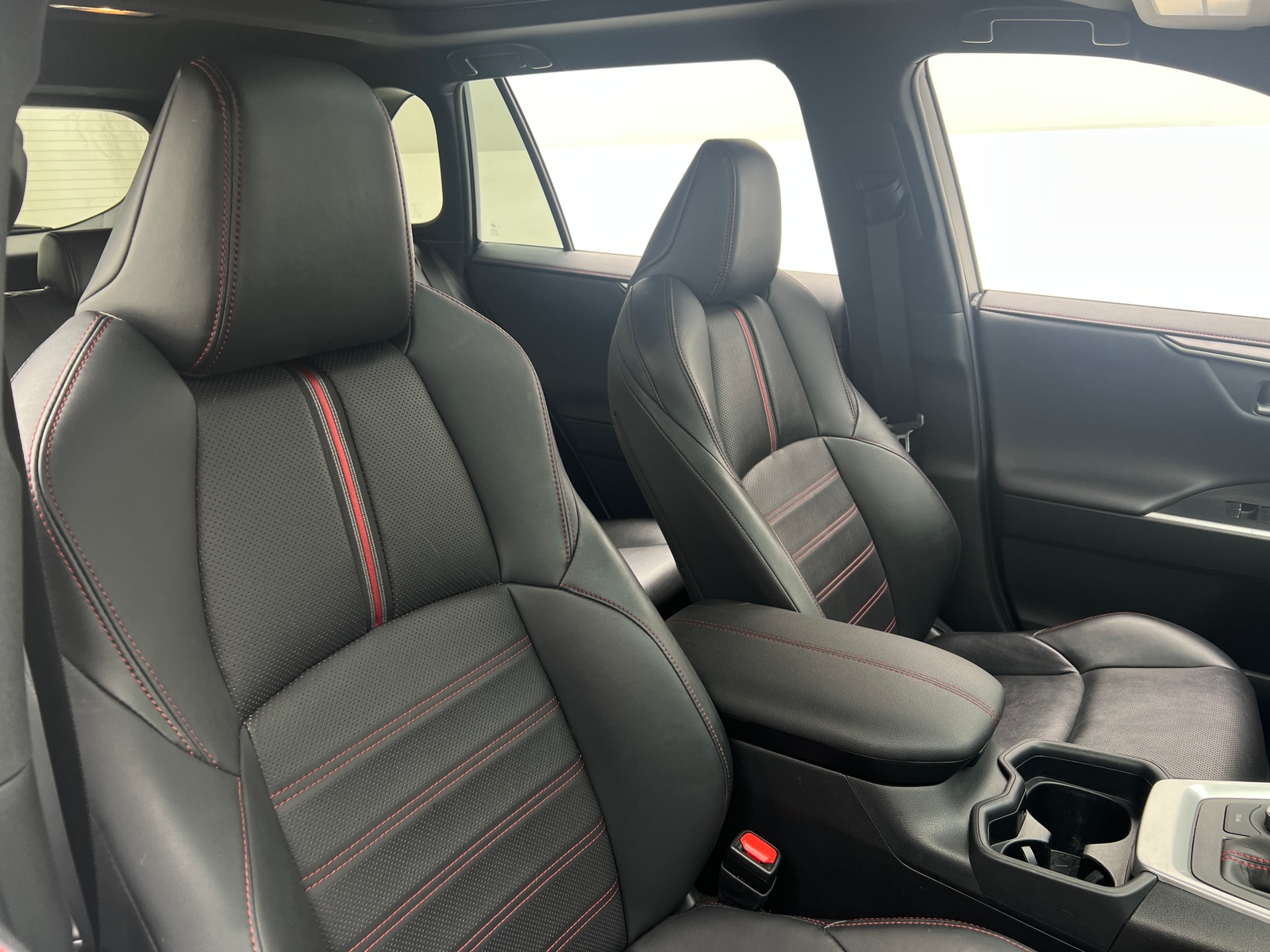 Thumbnail: 2021 Toyota RAV4 - 2