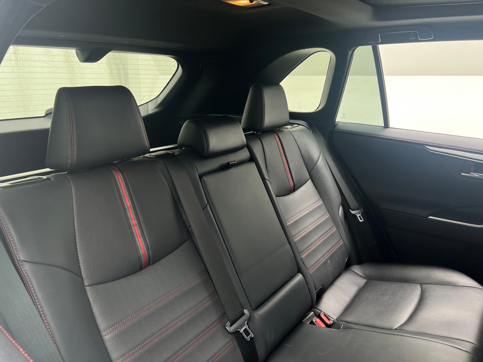 Thumbnail: 2021 Toyota RAV4 - 6