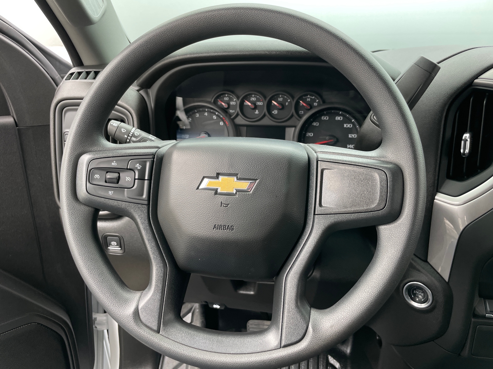 Thumbnail: 2025 Chevrolet Silverado 1500 - 4