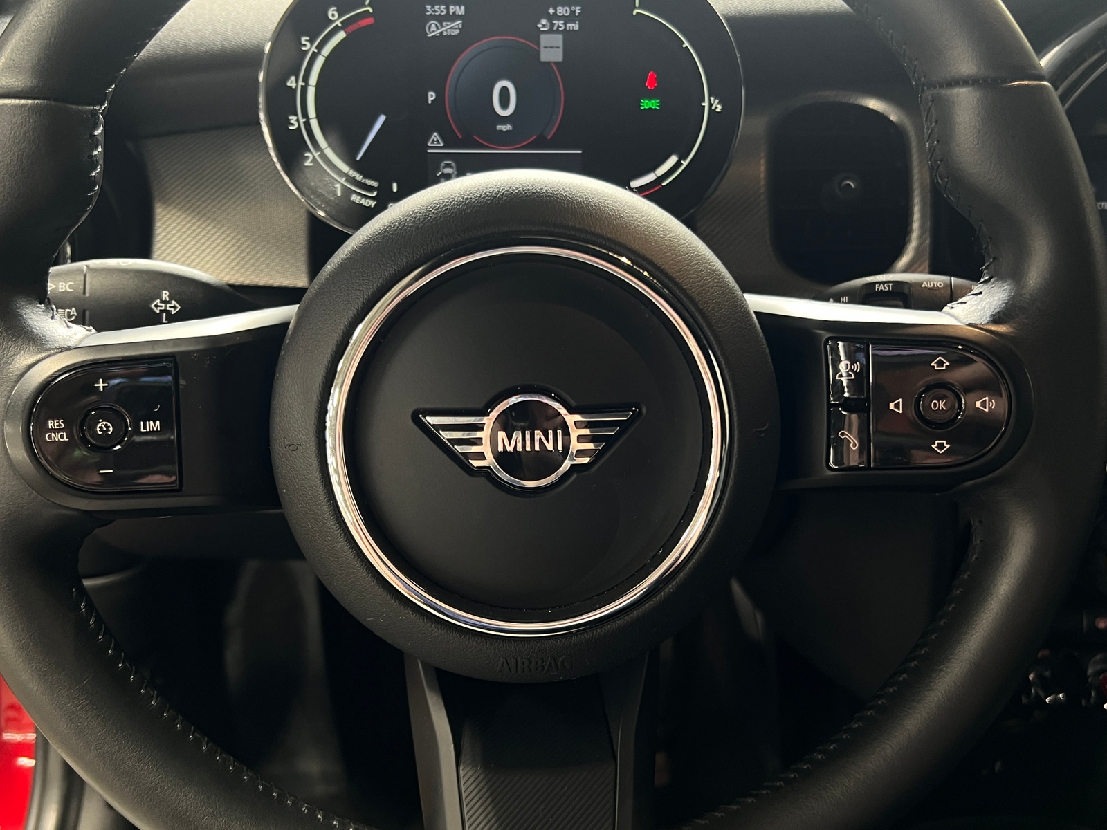 Thumbnail: 2022 MINI Cooper Hardtop - 4