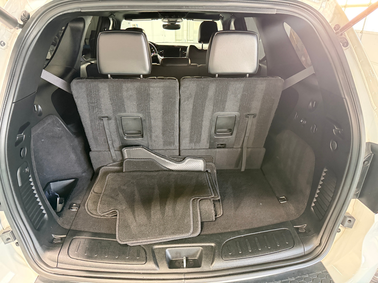 Thumbnail: 2022 Dodge Durango - 6