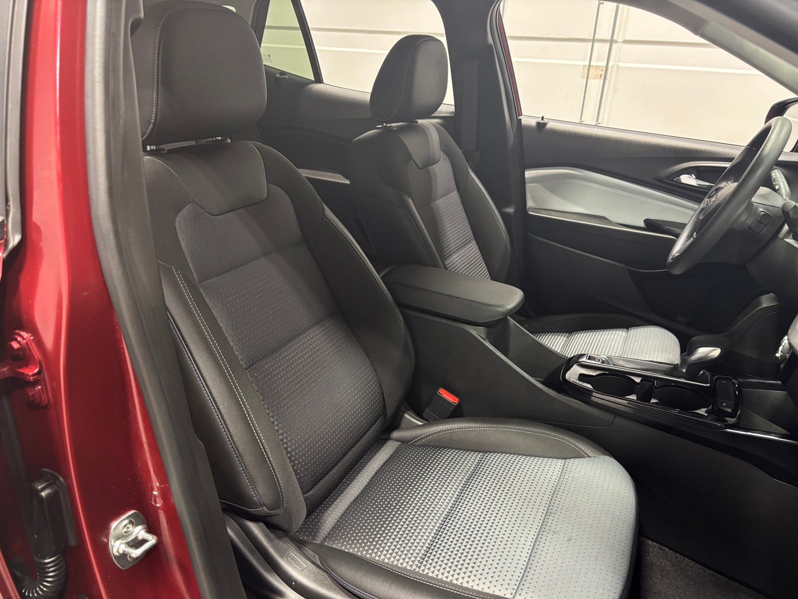 Thumbnail: 2025 Chevrolet Trax - 2