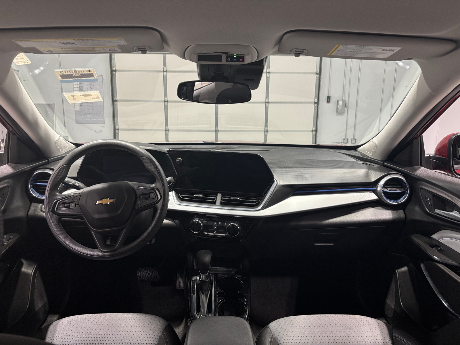 Thumbnail: 2025 Chevrolet Trax - 3