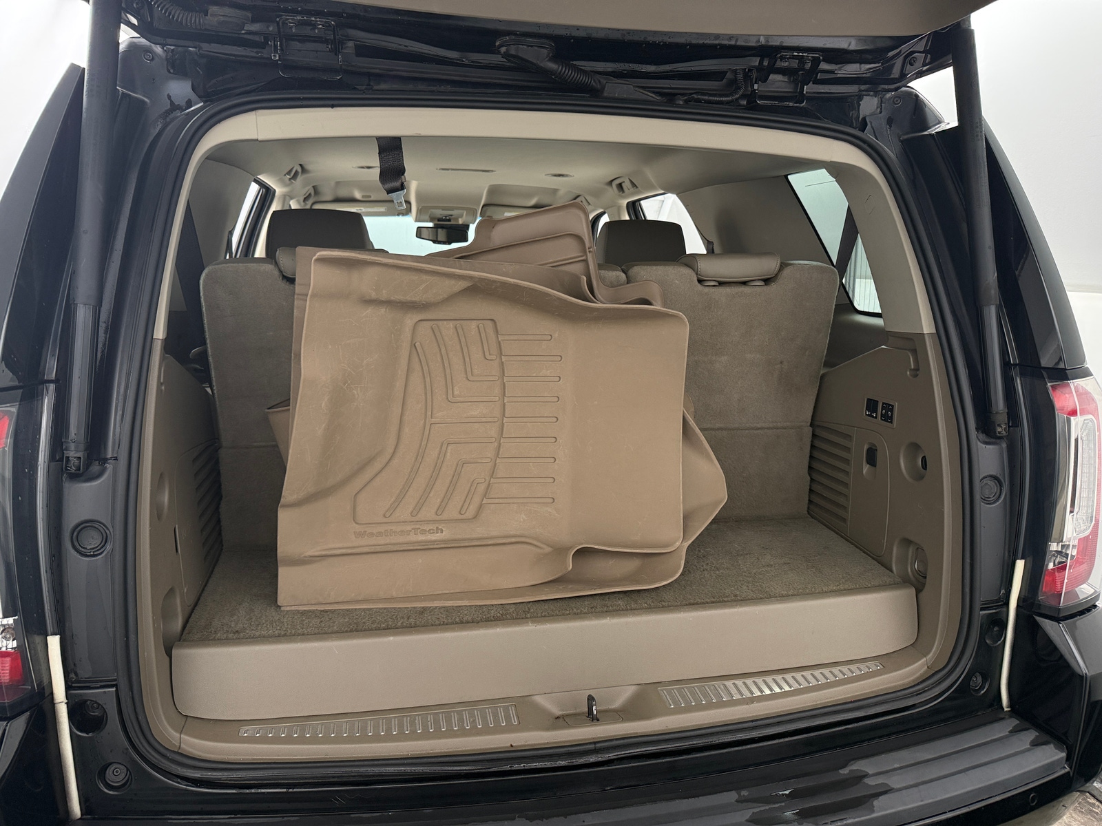 Thumbnail: 2017 GMC Yukon - 6