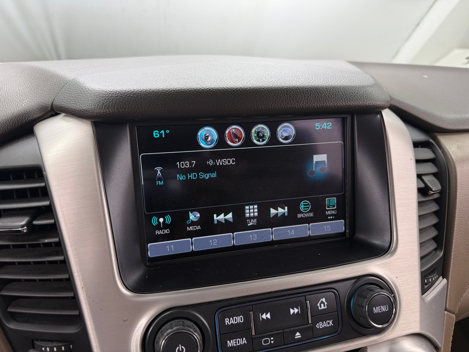 Thumbnail: 2017 GMC Yukon - 3