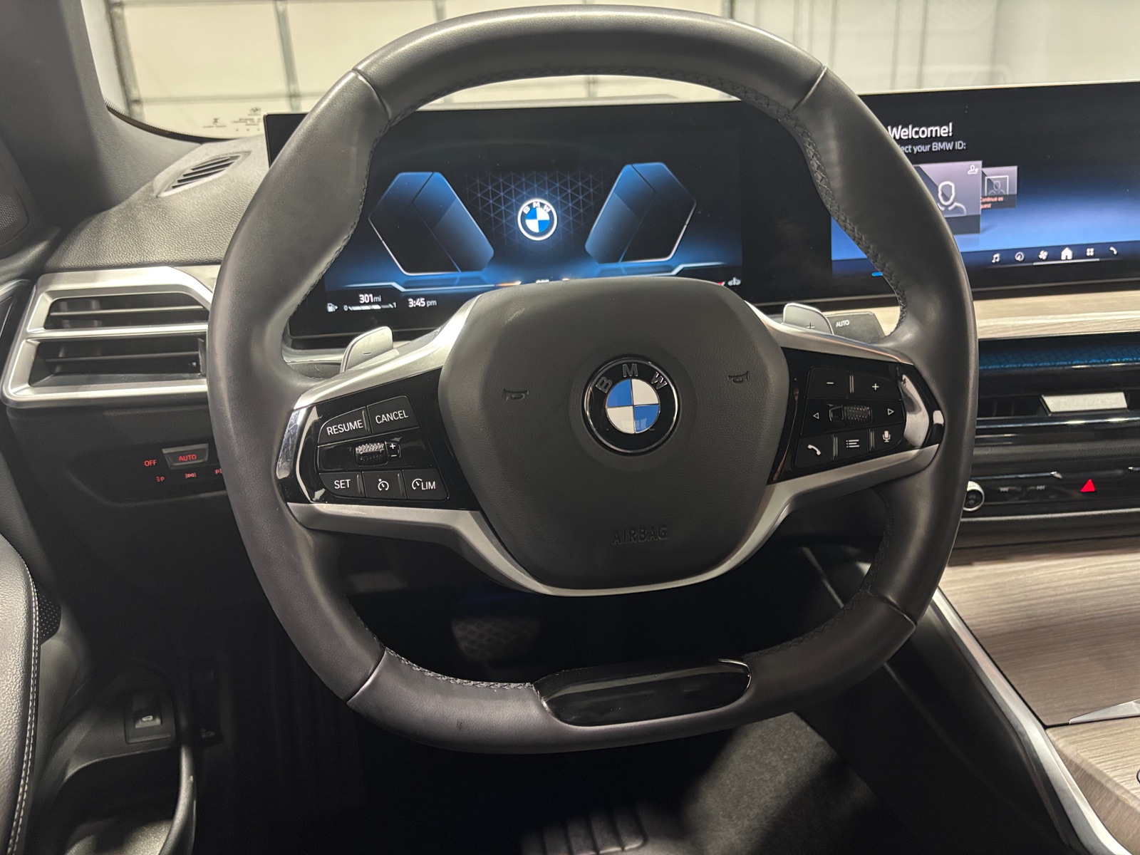 Thumbnail: 2025 BMW 4 Series - 4