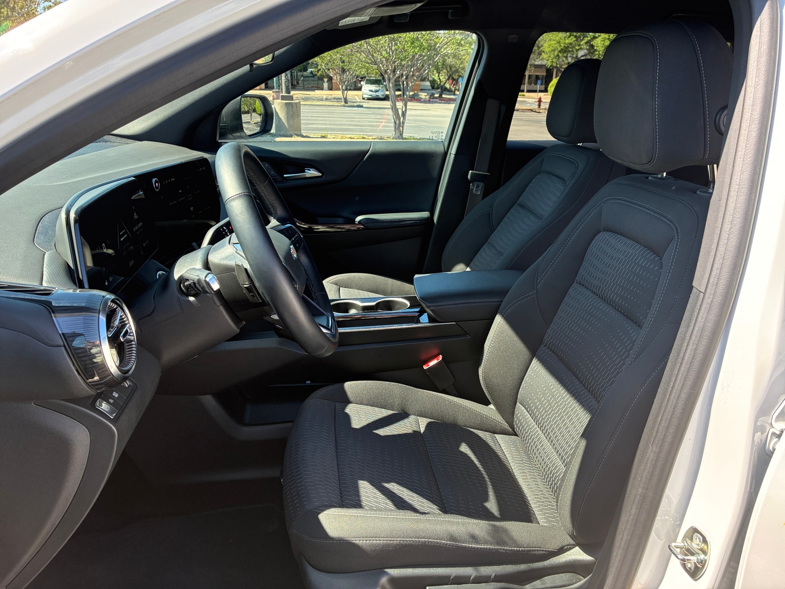 Thumbnail: 2025 Chevrolet Equinox - 2