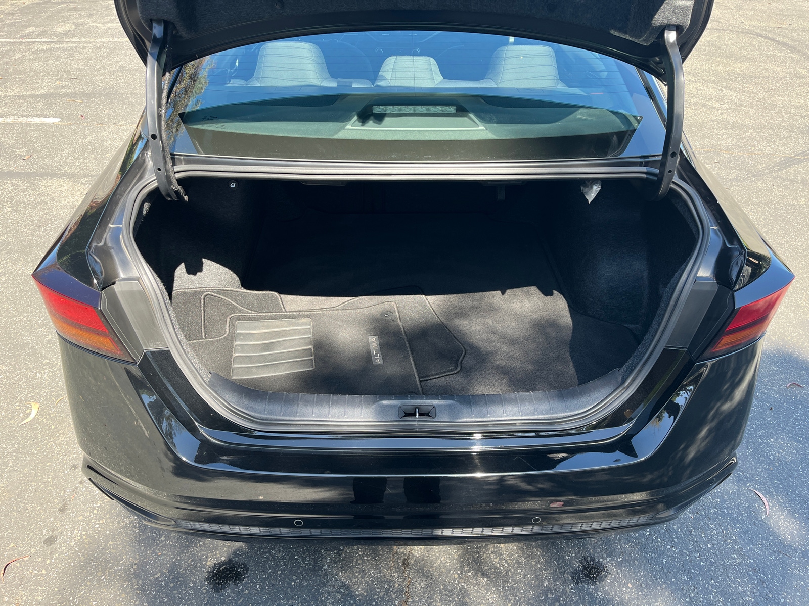 Thumbnail: 2025 Nissan Altima - 6