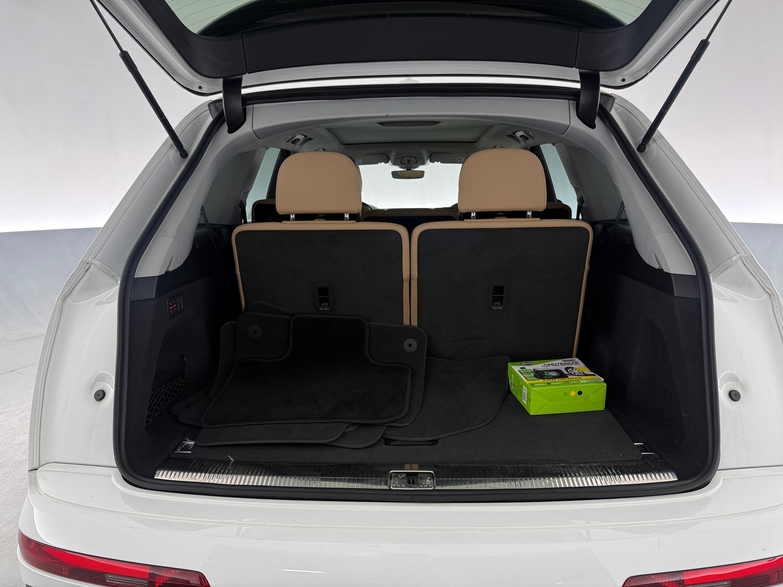 Thumbnail: 2020 Audi Q7 - 6