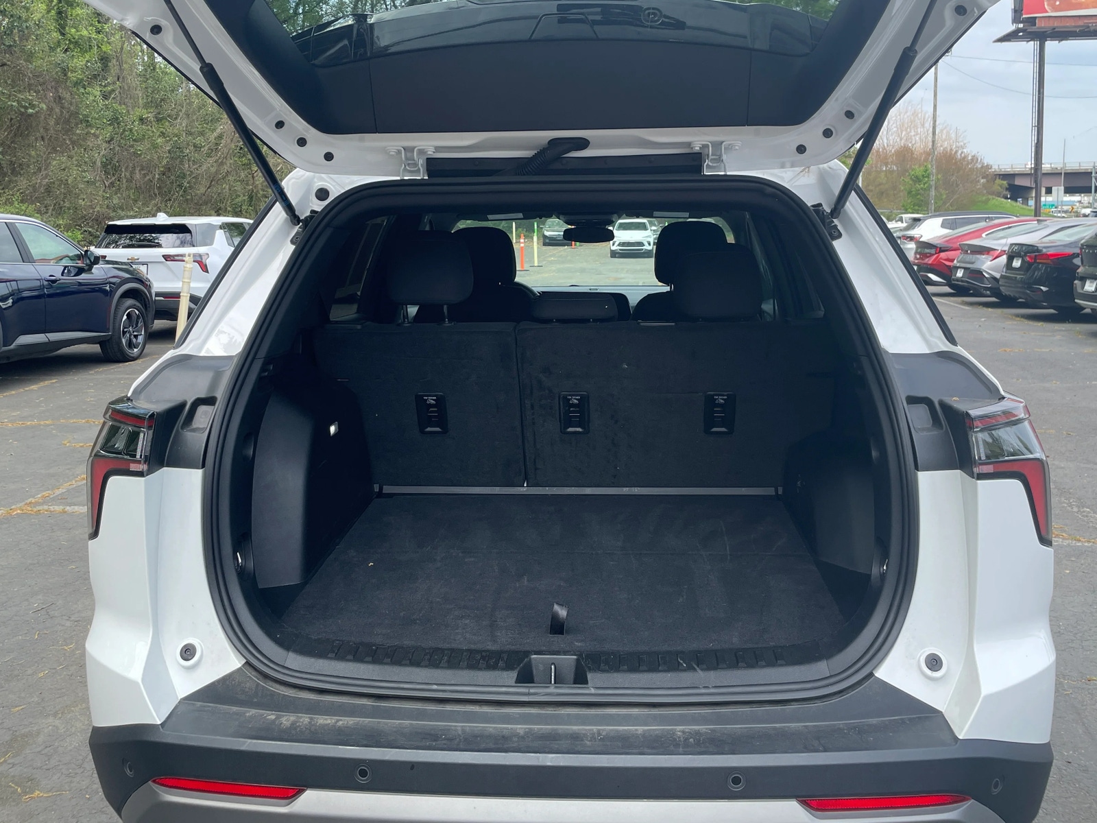 Thumbnail: 2025 Chevrolet Equinox - 6