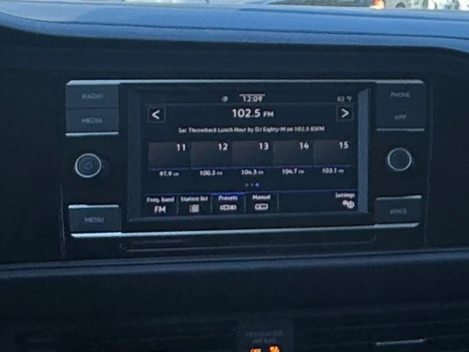 Thumbnail: 2024 Volkswagen Jetta - 4