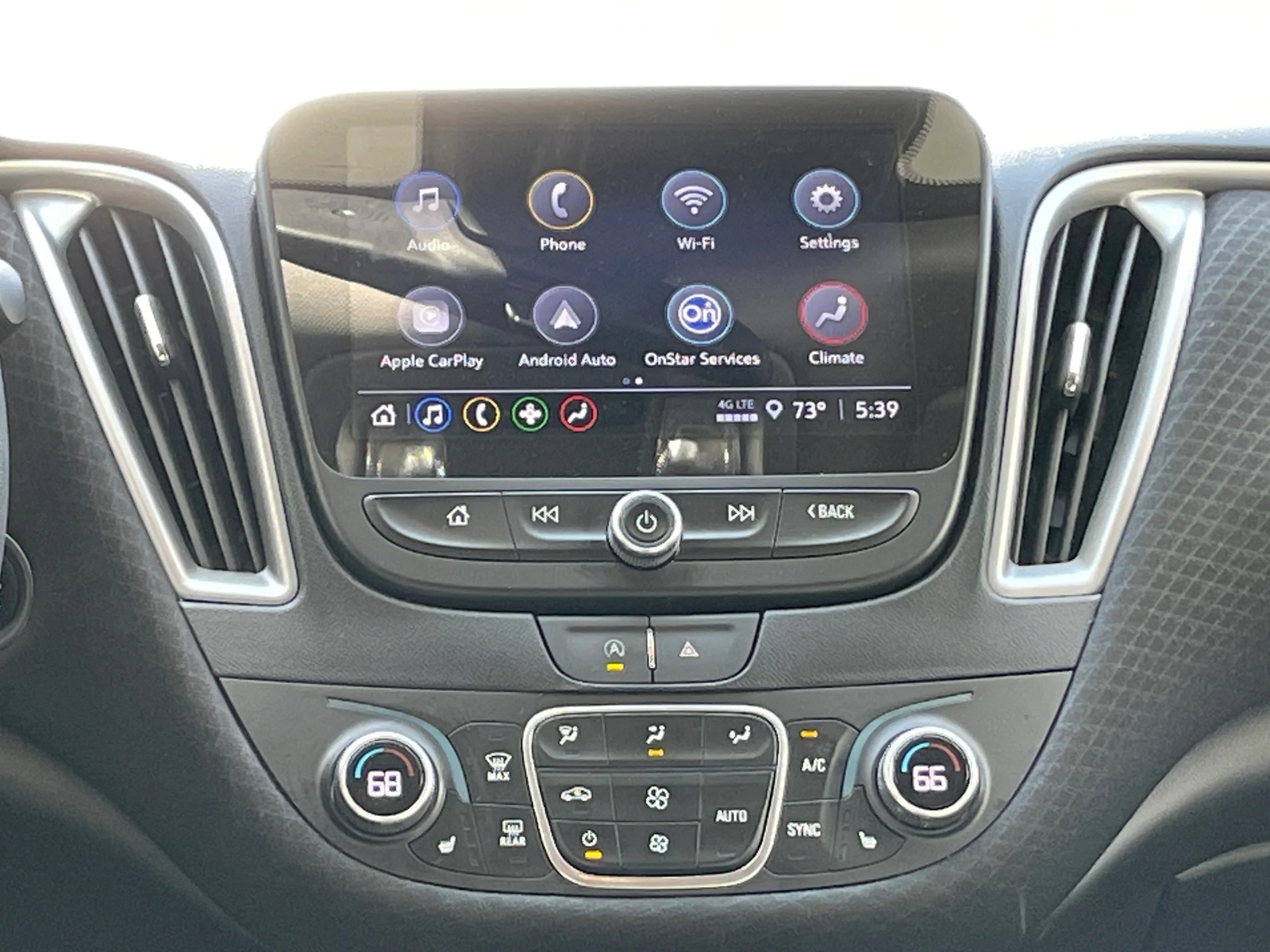 Thumbnail: 2024 Chevrolet Malibu - 4