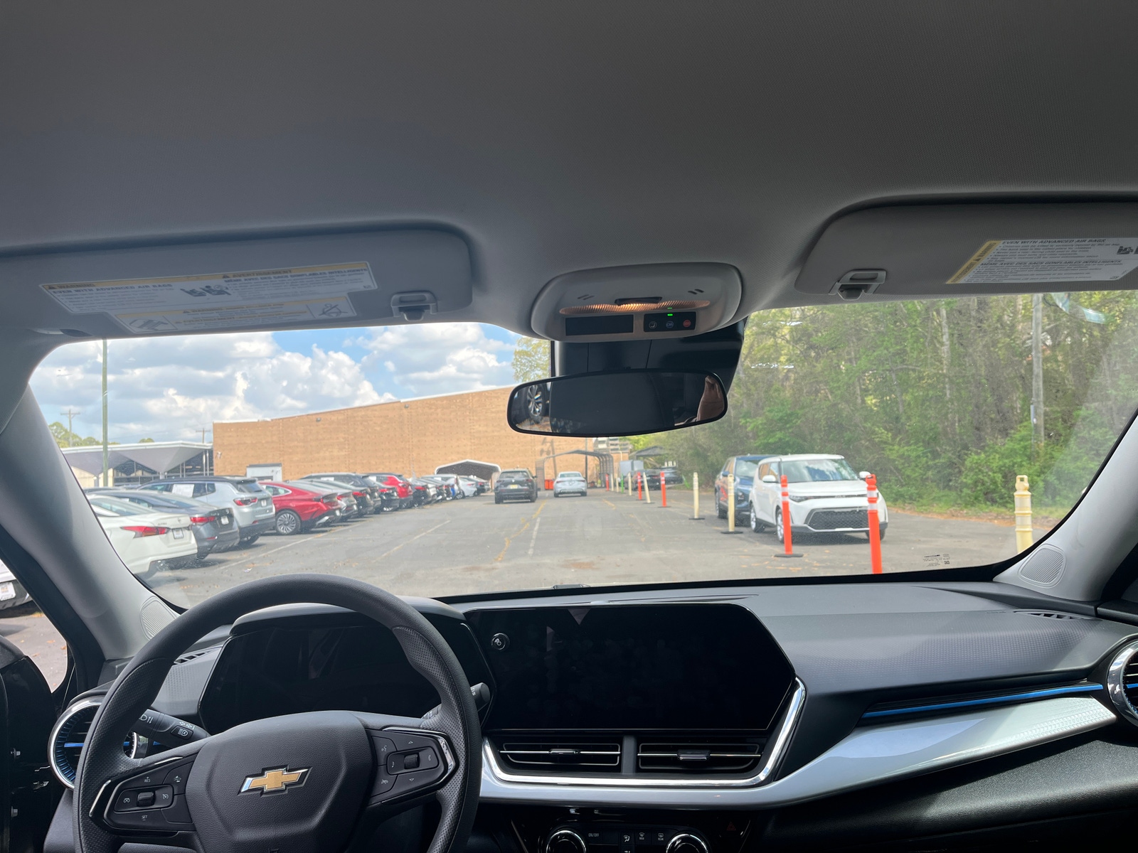 Thumbnail: 2025 Chevrolet Trax - 2