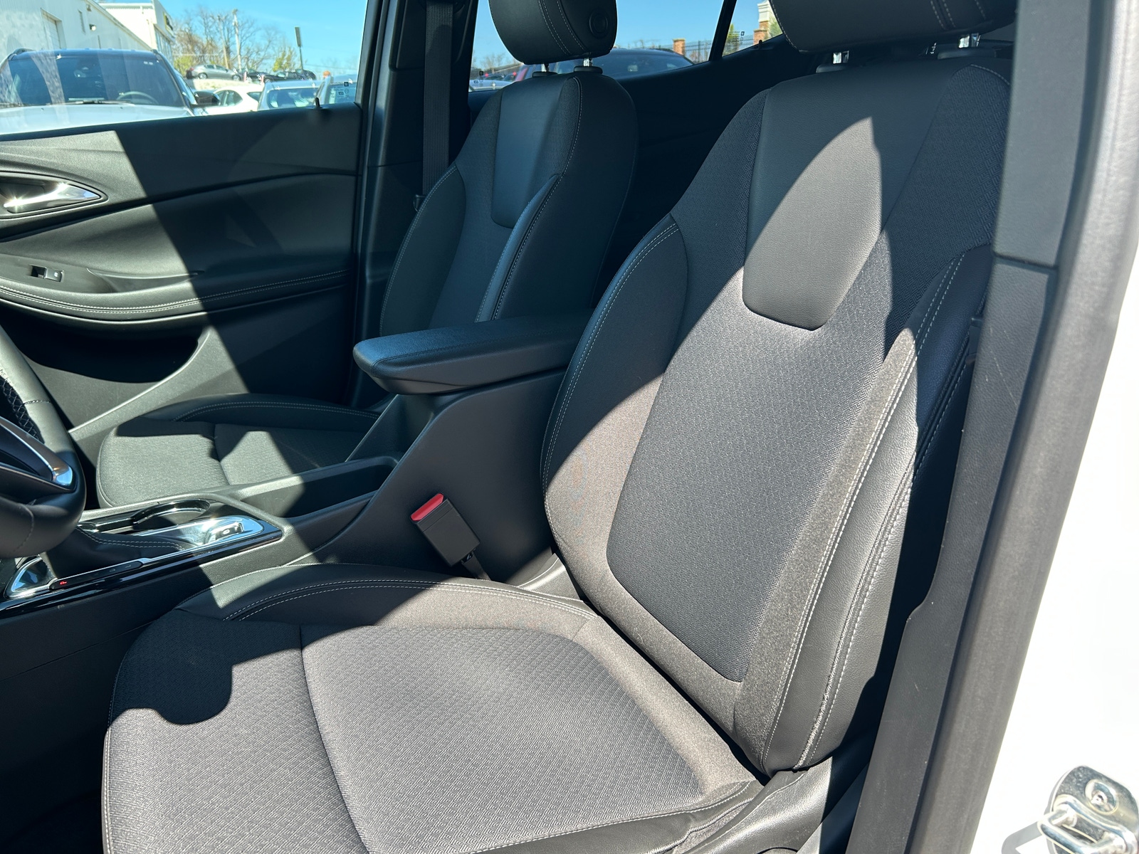 Thumbnail: 2025 Buick Encore GX - 2