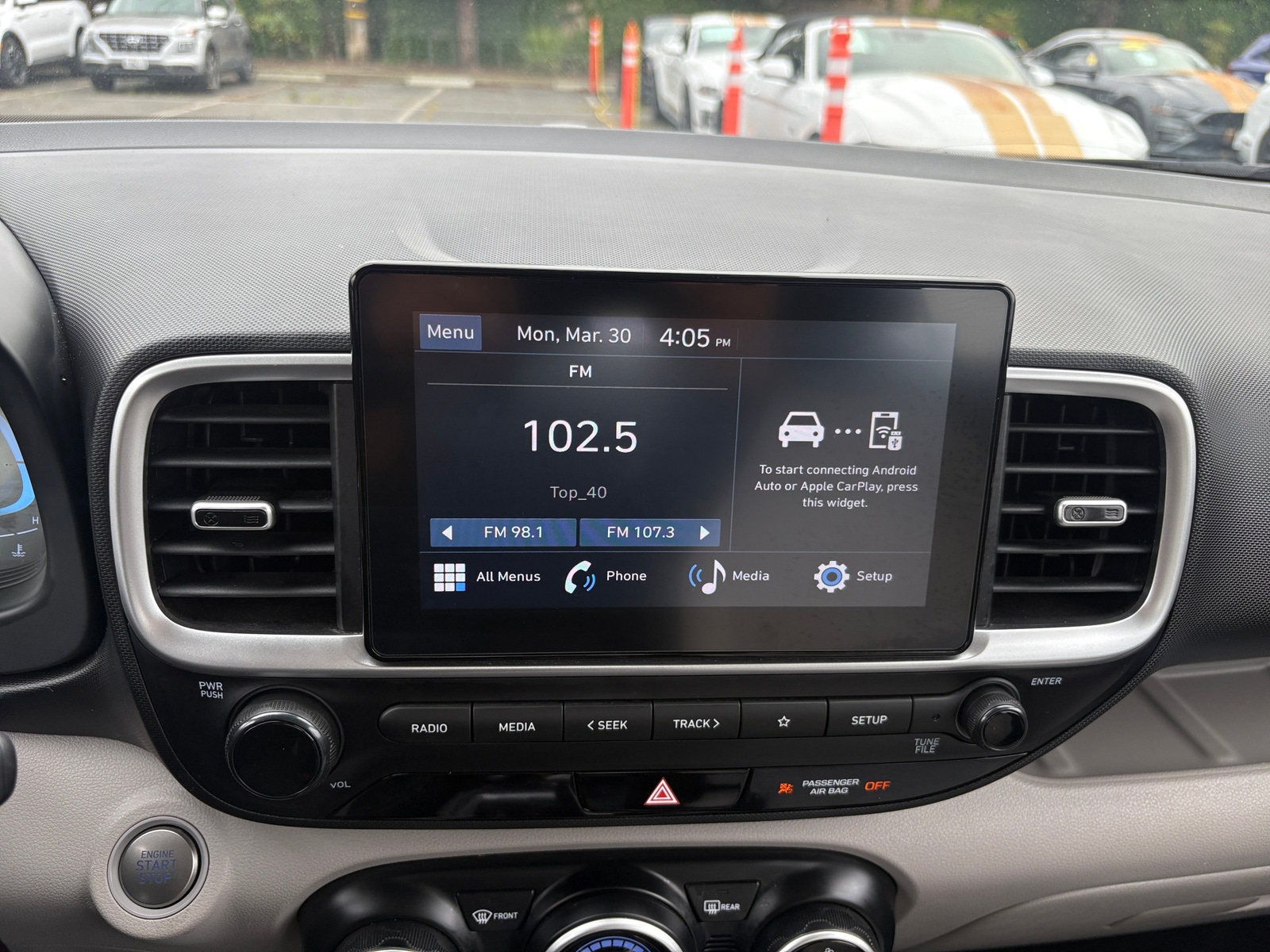 Thumbnail: 2025 Hyundai Venue - 4