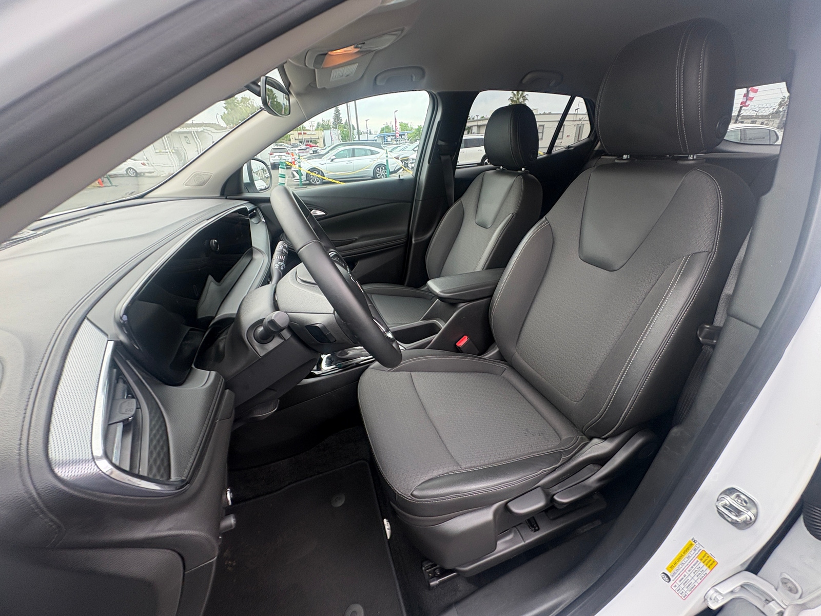 Thumbnail: 2025 Buick Encore GX - 2