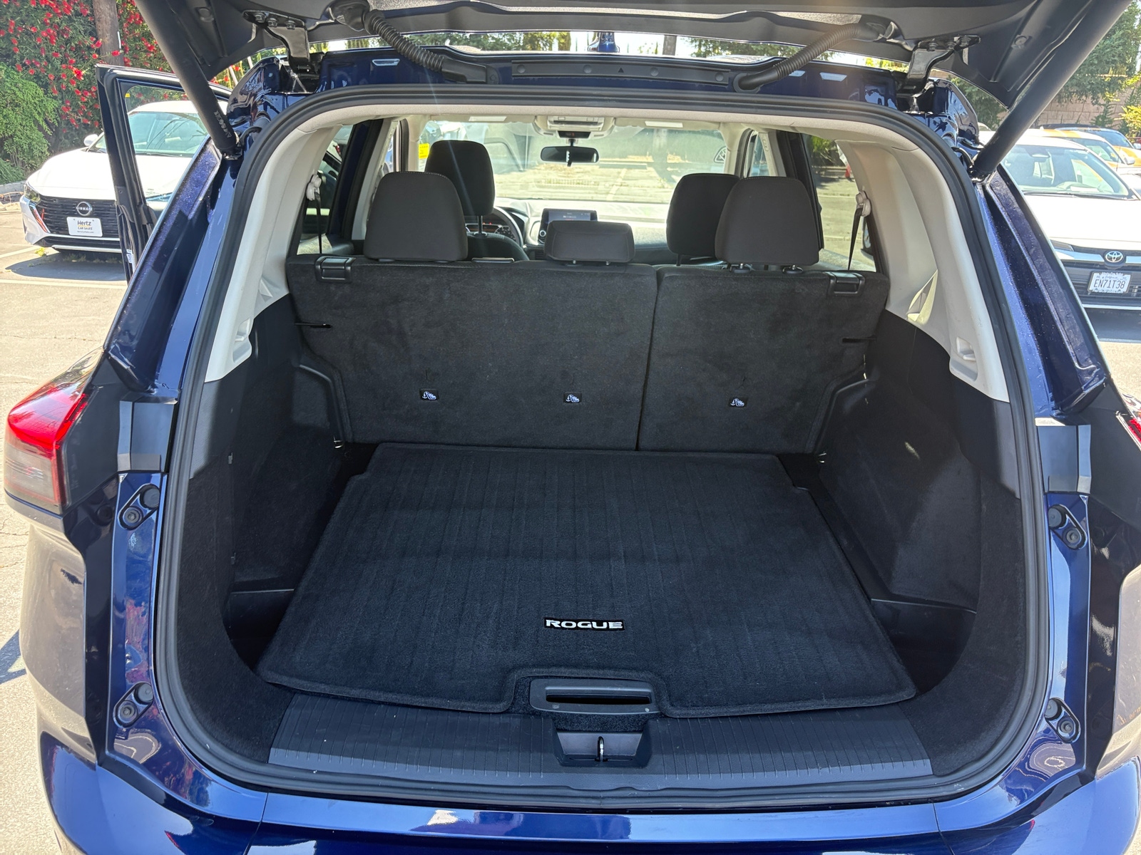 Thumbnail: 2025 Nissan Rogue - 6