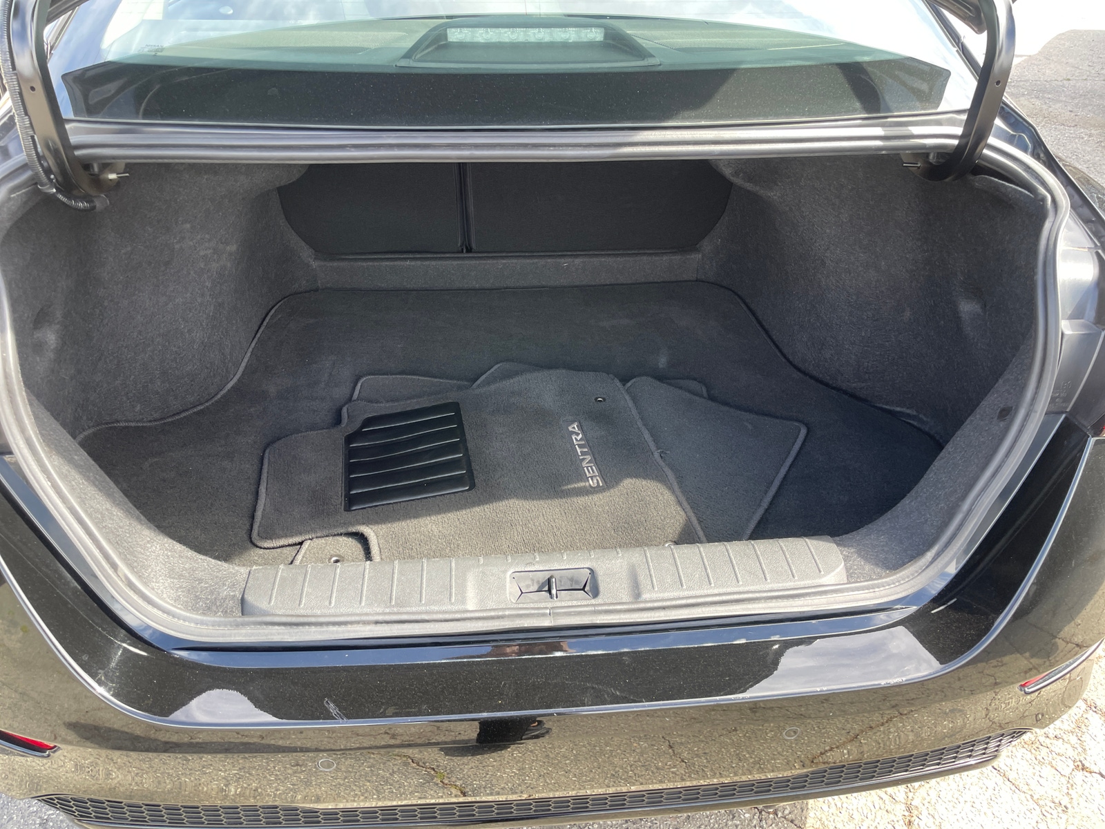 Thumbnail: 2025 Nissan Sentra - 6