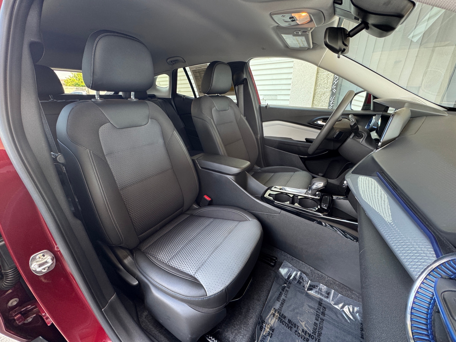 Thumbnail: 2025 Chevrolet Trax - 2