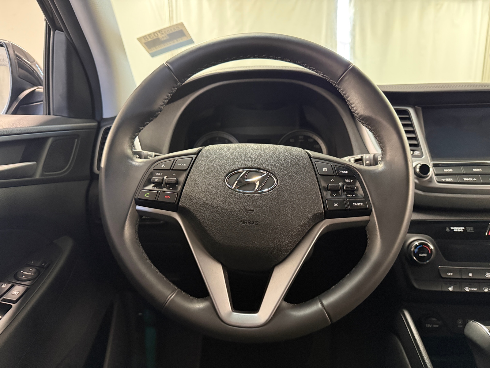 Thumbnail: 2018 Hyundai Tucson - 4