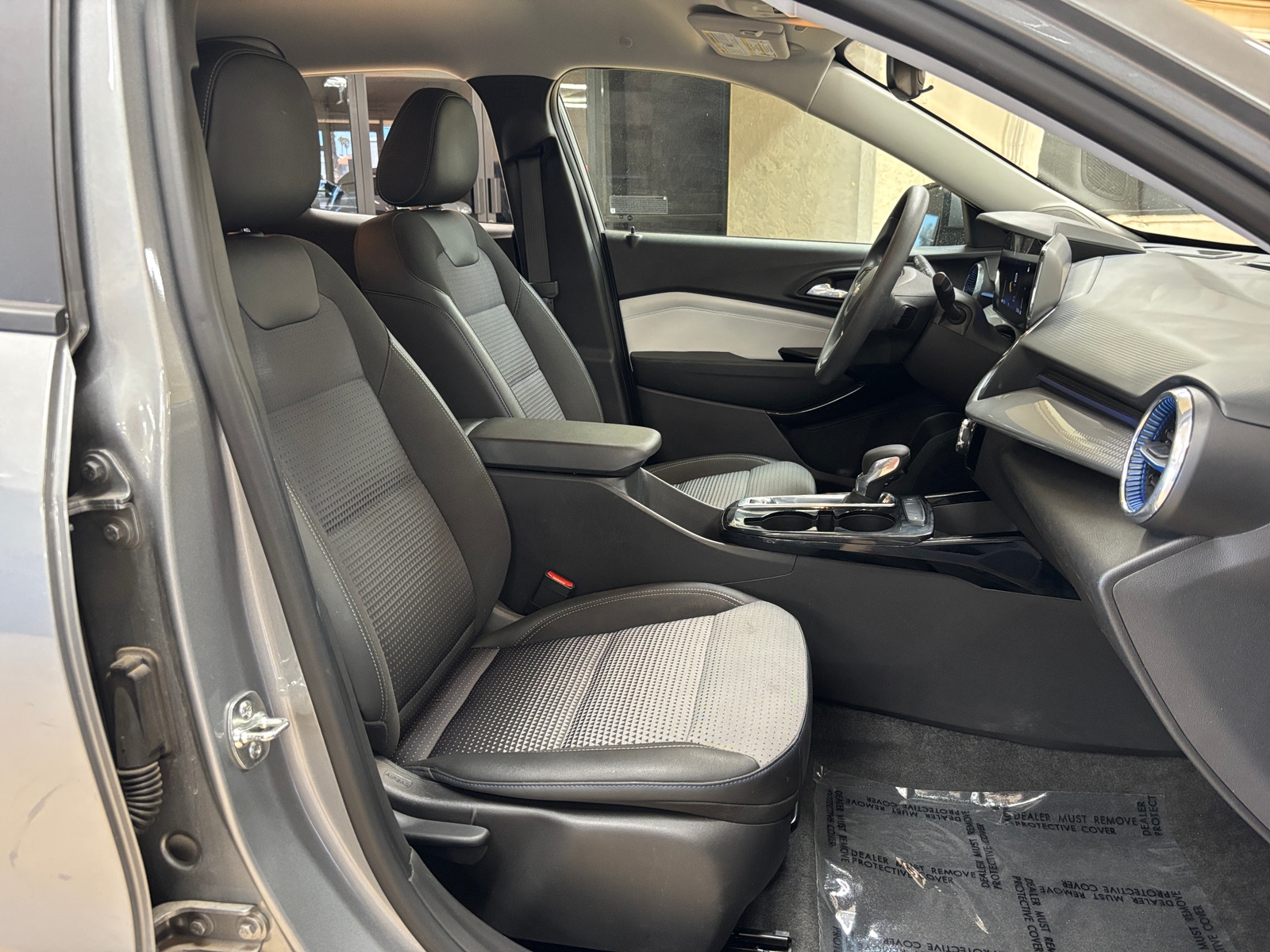 Thumbnail: 2025 Chevrolet Trax - 2