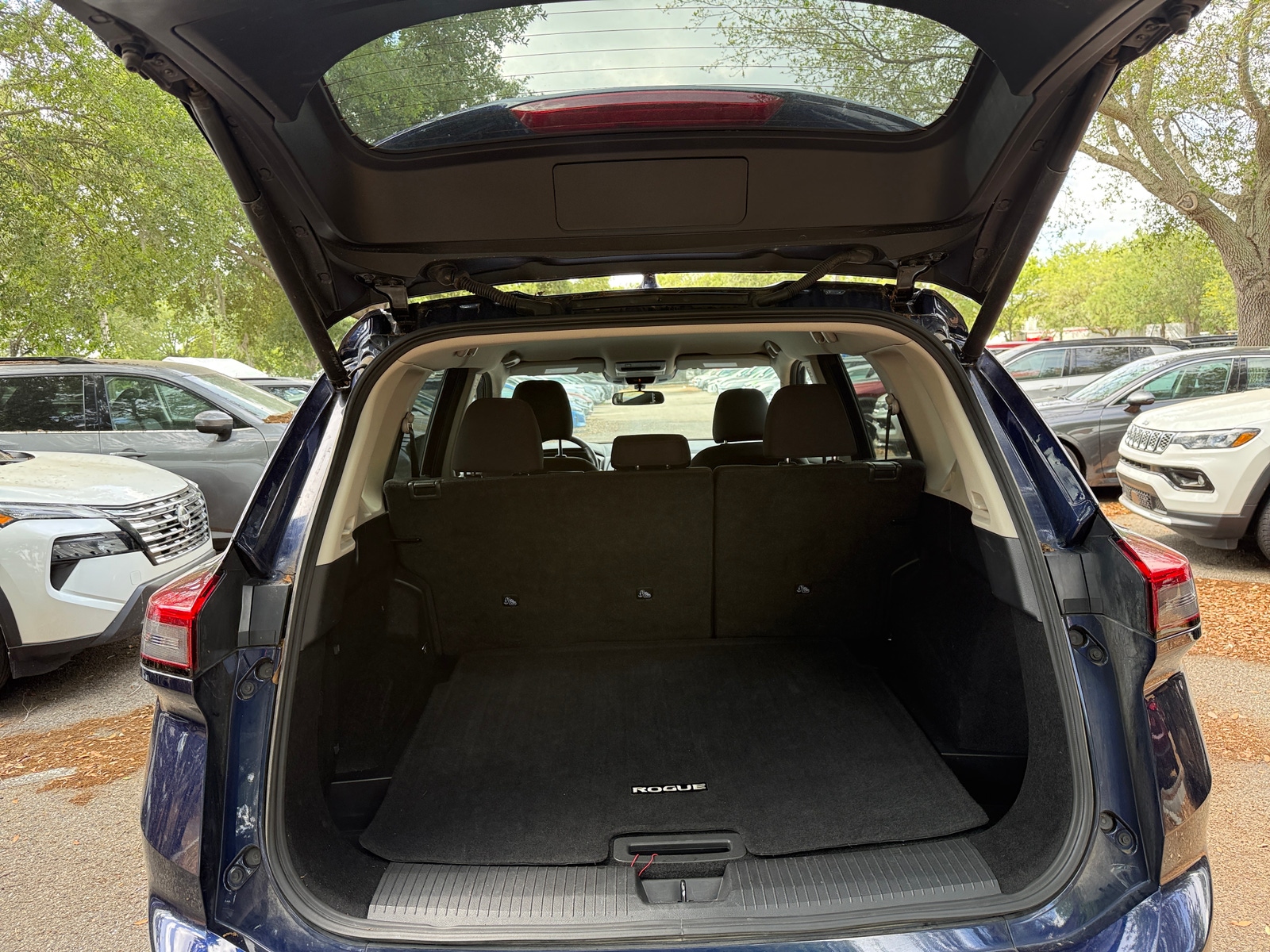 Thumbnail: 2025 Nissan Rogue - 5