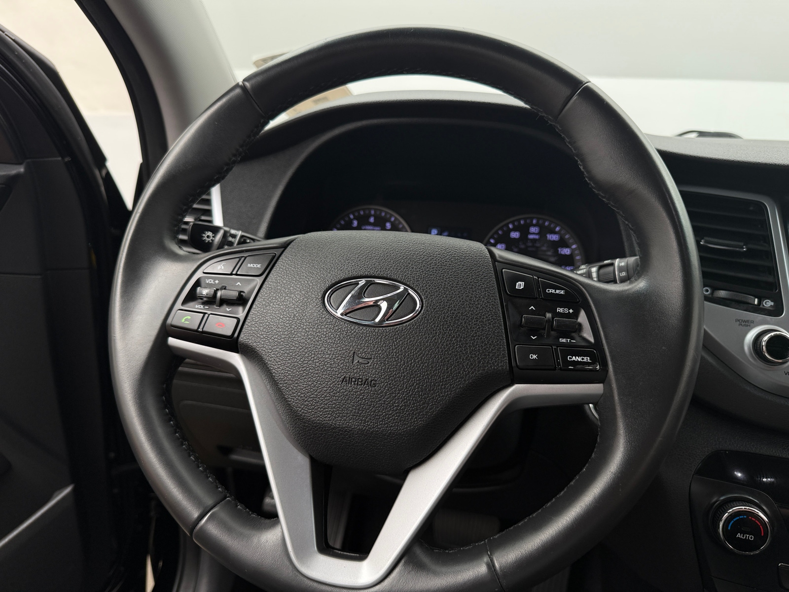 Thumbnail: 2018 Hyundai Tucson - 5