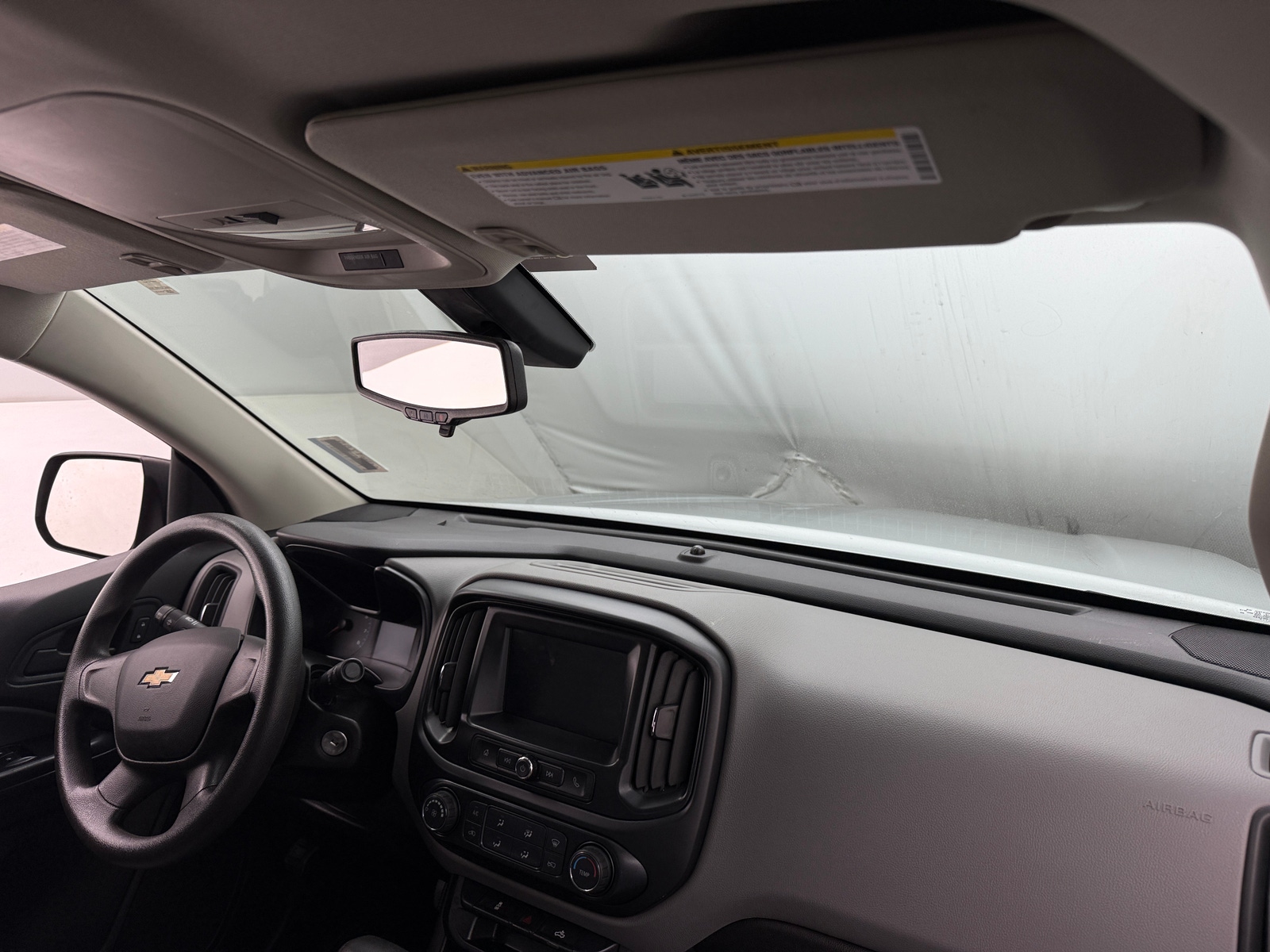Thumbnail: 2017 Chevrolet Colorado - 3