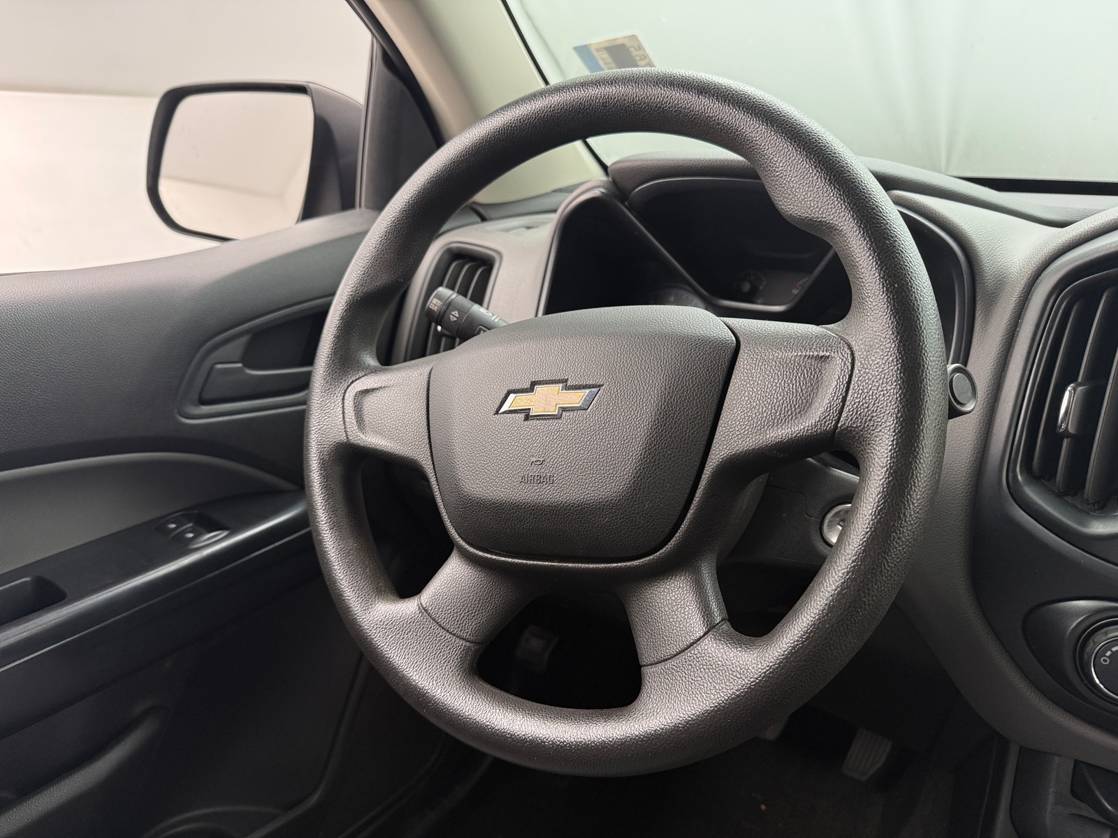 Thumbnail: 2017 Chevrolet Colorado - 5