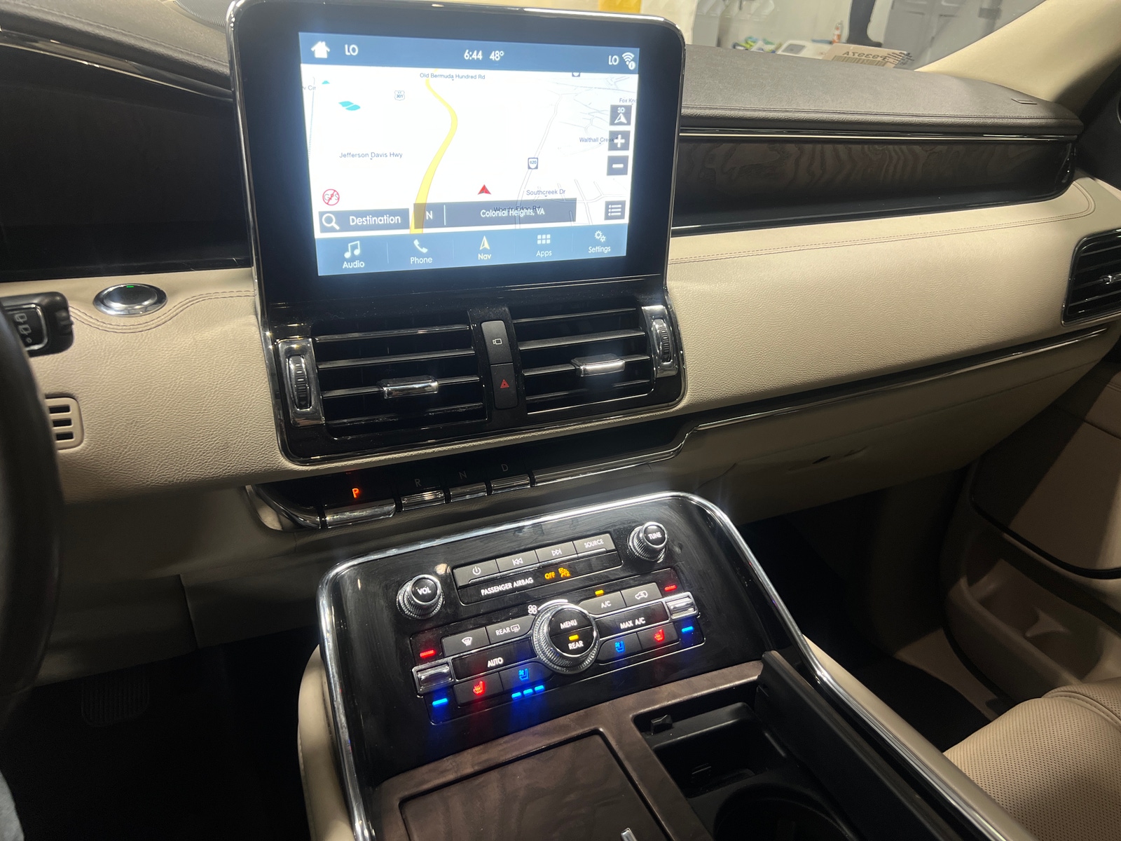 Thumbnail: 2019 Lincoln Navigator - 3