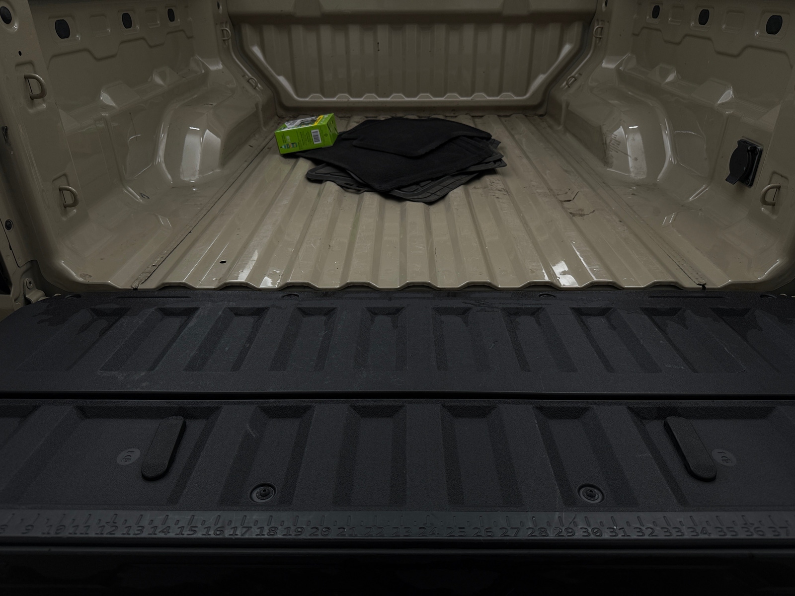 Thumbnail: 2023 GMC Canyon - 7