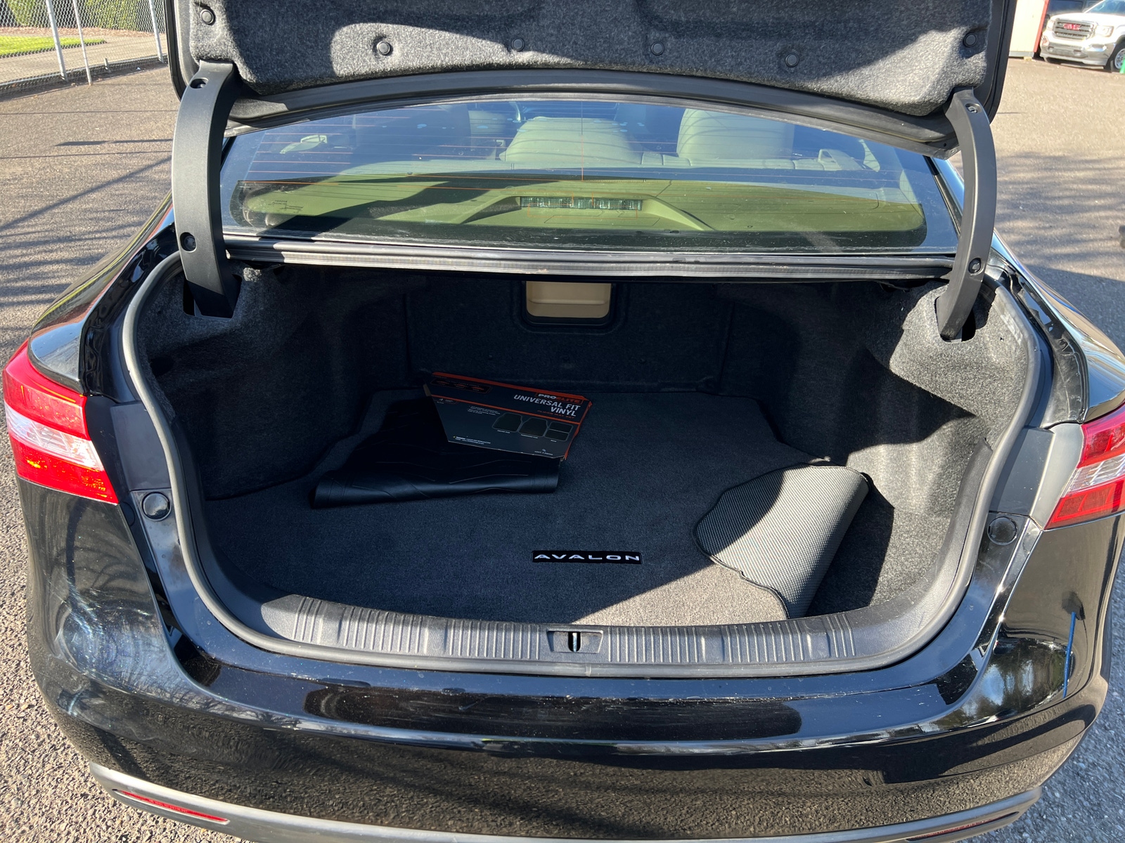 Thumbnail: 2014 Toyota Avalon - 6